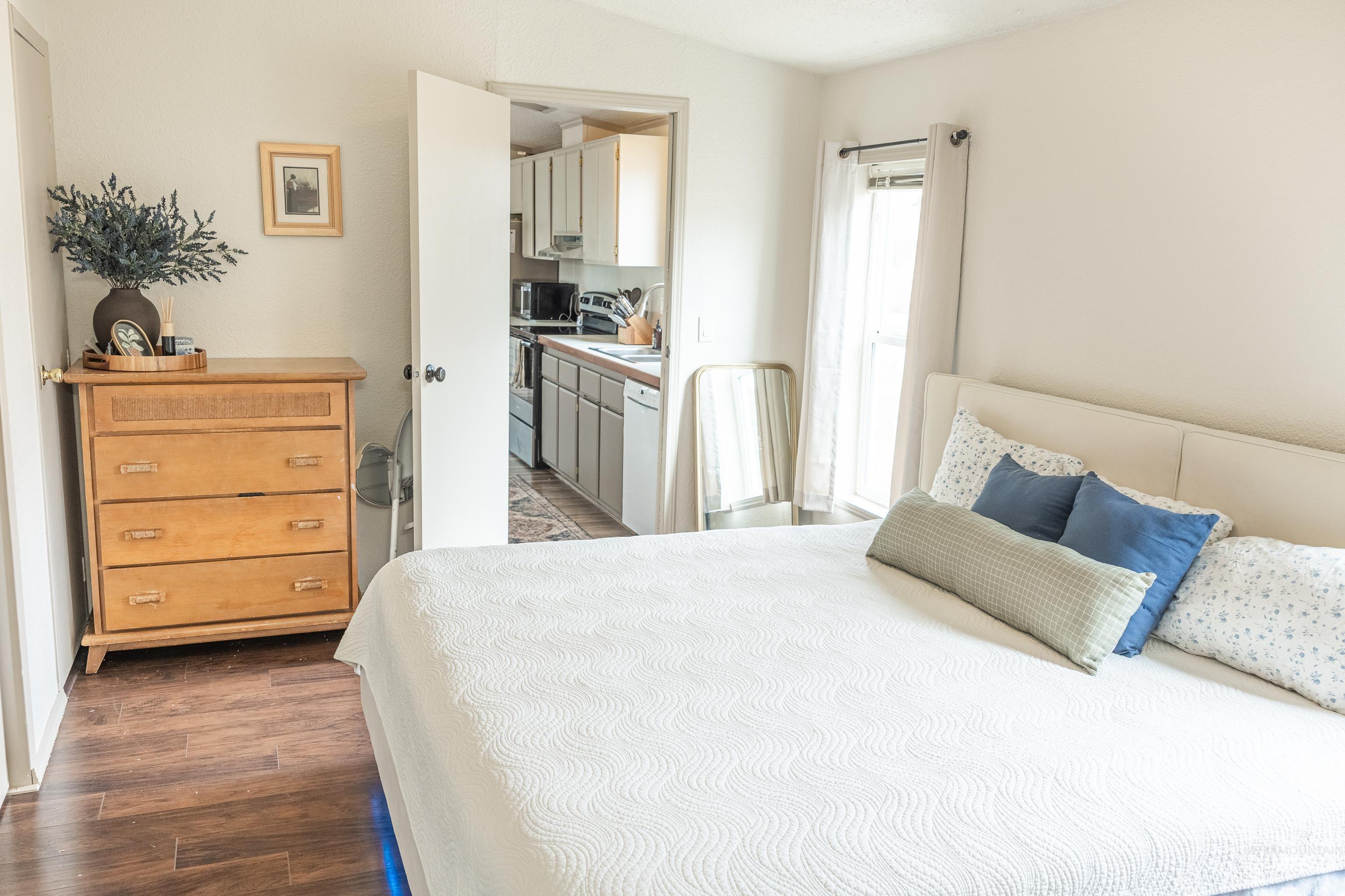 4325 Lenville #10, Moscow, Idaho 83843, 2 Bedrooms, 2 Bathrooms, Residential For Sale, Price $86,000,MLS 98971489