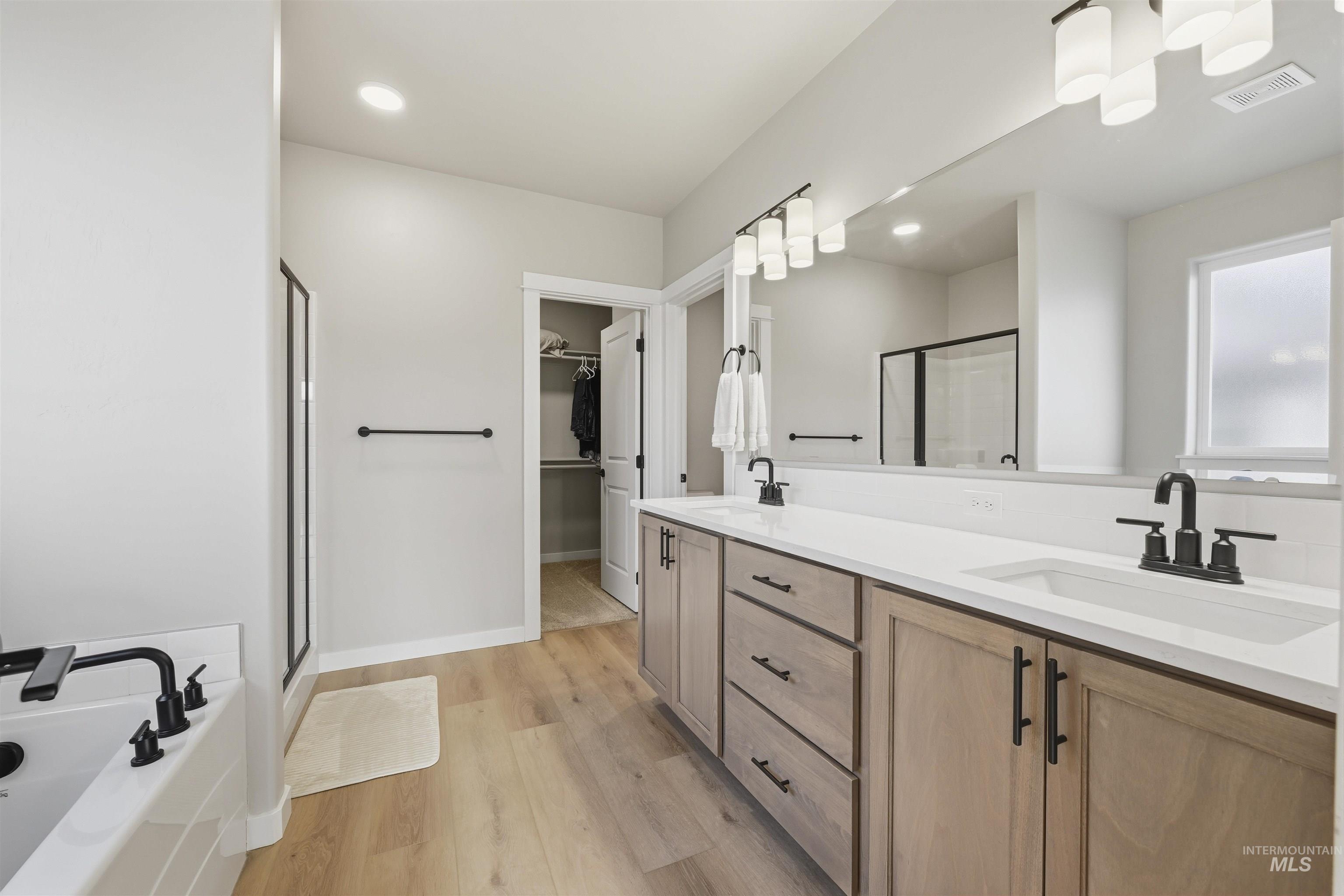 5767 E Garby Street, Nampa, Idaho 83687, 4 Bedrooms, 2 Bathrooms, Residential For Sale, Price $614,000,MLS 98971490