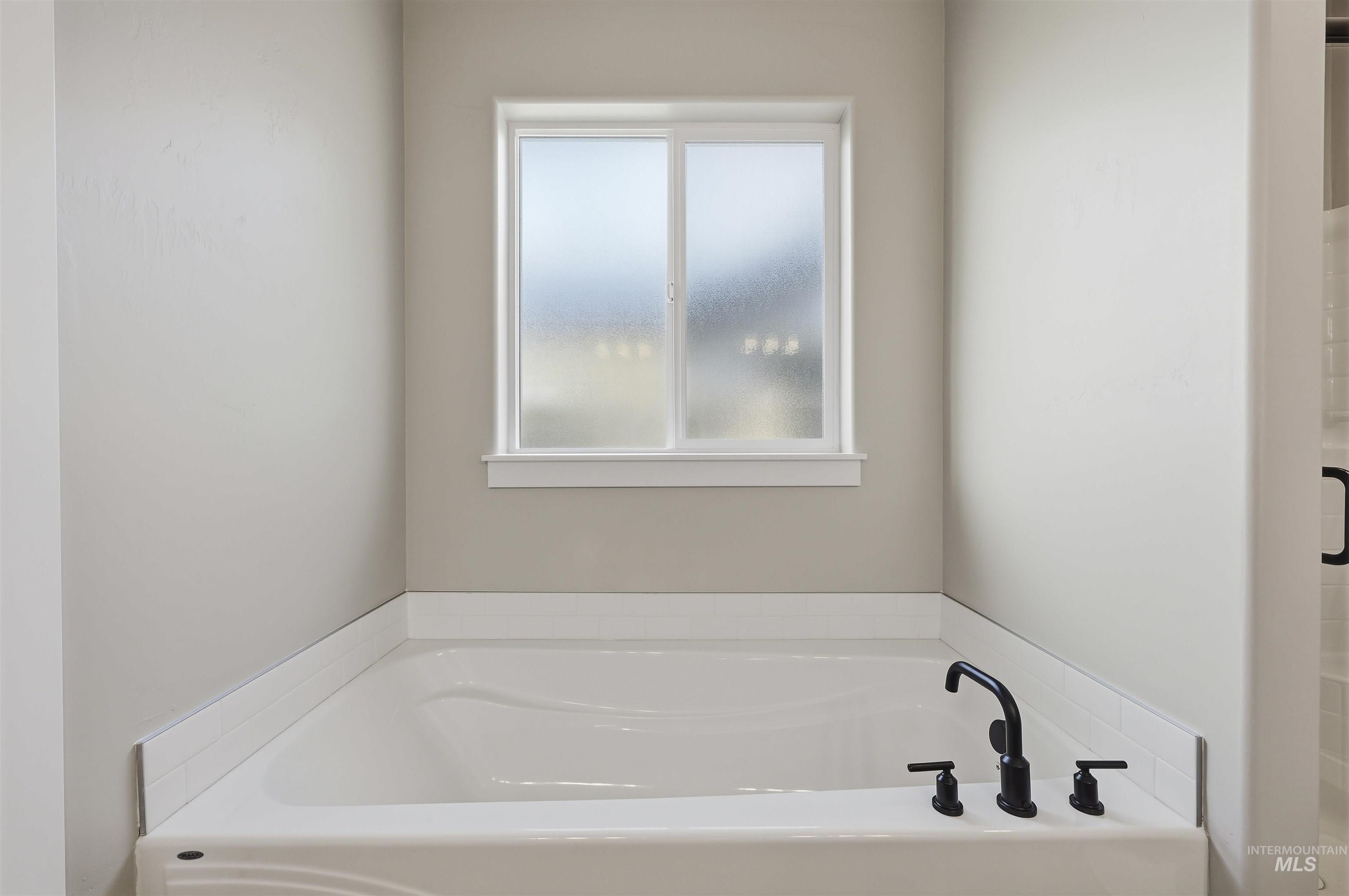 5767 E Garby Street, Nampa, Idaho 83687, 4 Bedrooms, 2 Bathrooms, Residential For Sale, Price $614,000,MLS 98971490