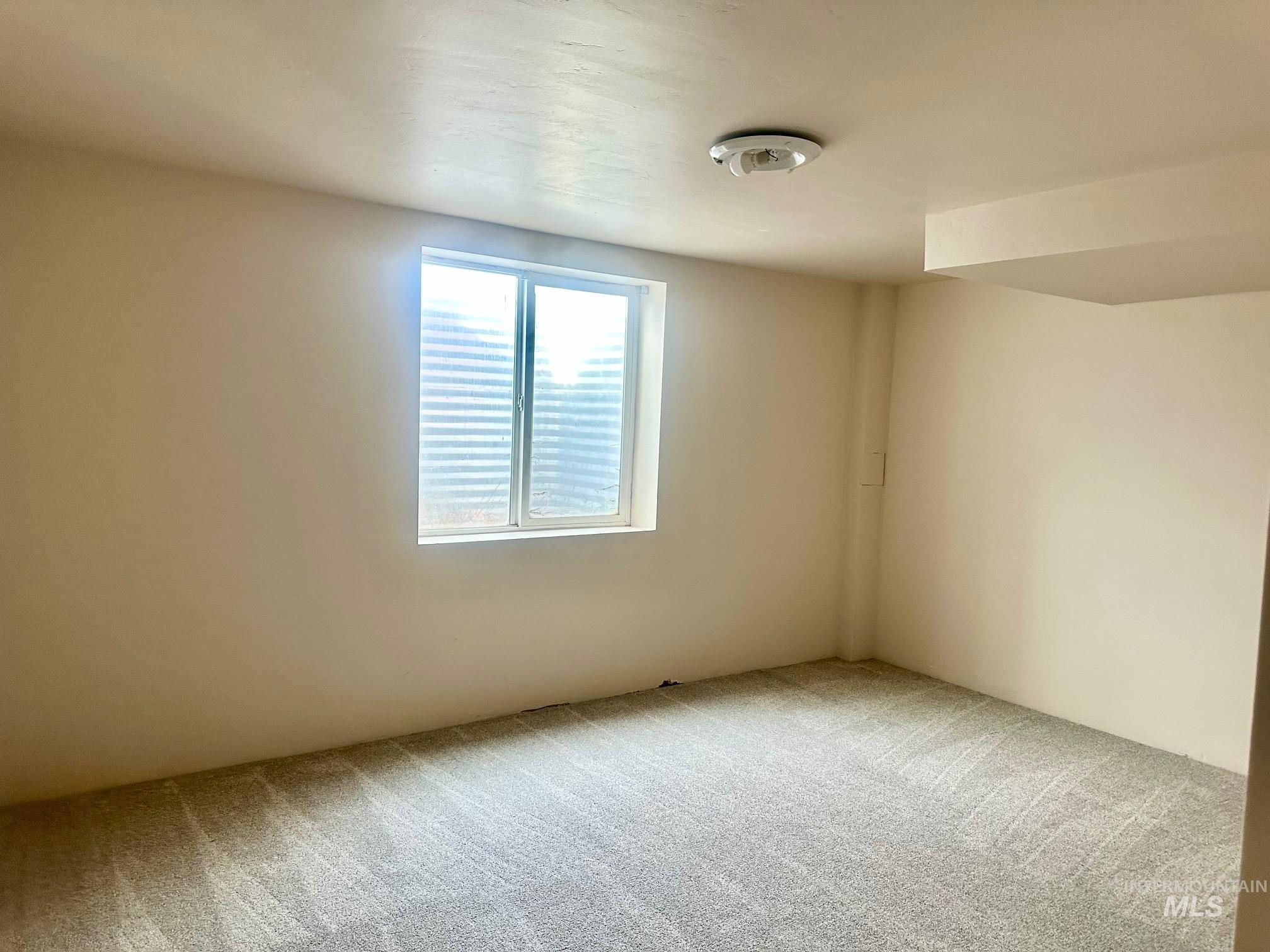 628 Alturas Dr. N., Twin Falls, Idaho 83301, 5 Bedrooms, 2 Bathrooms, Residential For Sale, Price $349,000,MLS 98971491