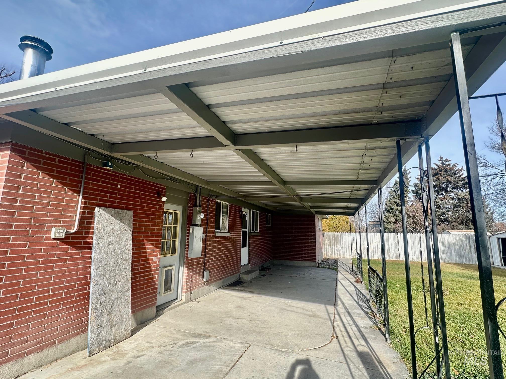 628 Alturas Dr. N., Twin Falls, Idaho 83301, 5 Bedrooms, 2 Bathrooms, Residential For Sale, Price $349,000,MLS 98971491