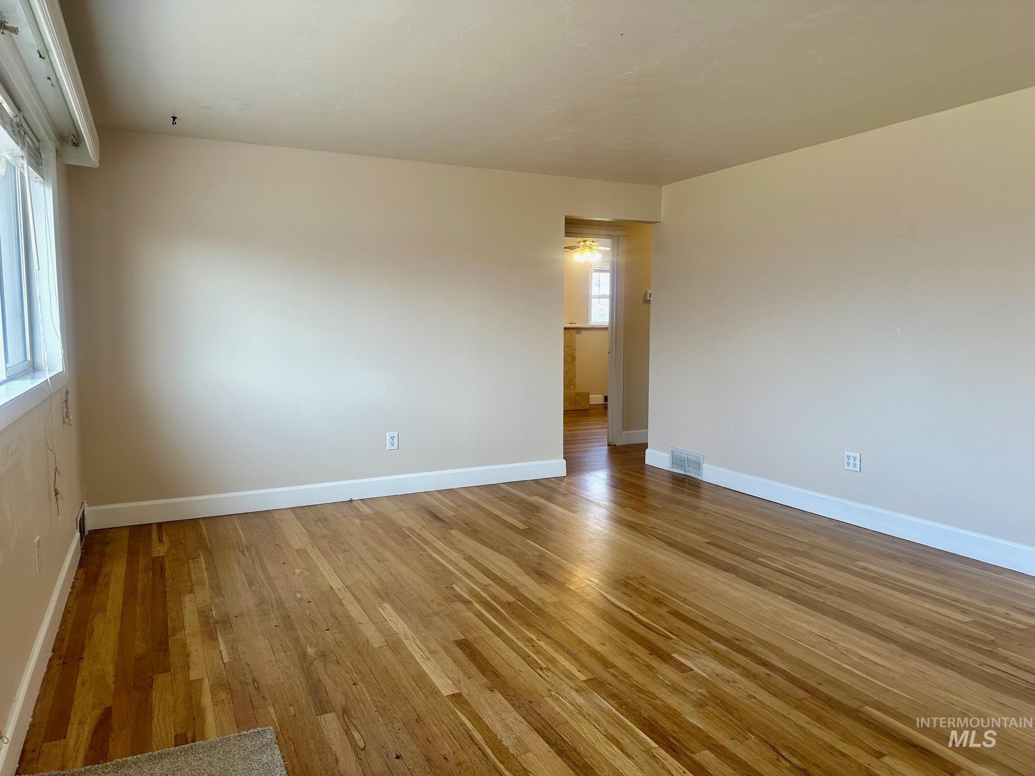 628 Alturas Dr. N., Twin Falls, Idaho 83301, 5 Bedrooms, 2 Bathrooms, Residential For Sale, Price $349,000,MLS 98971491