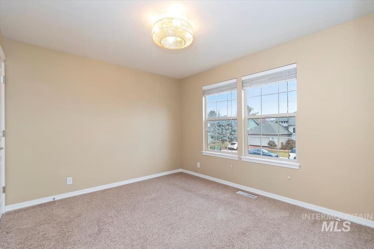 2227 W Trestle Dr., Meridian, Idaho 83642, 4 Bedrooms, 3 Bathrooms, Residential For Sale, Price $625,900,MLS 98971492