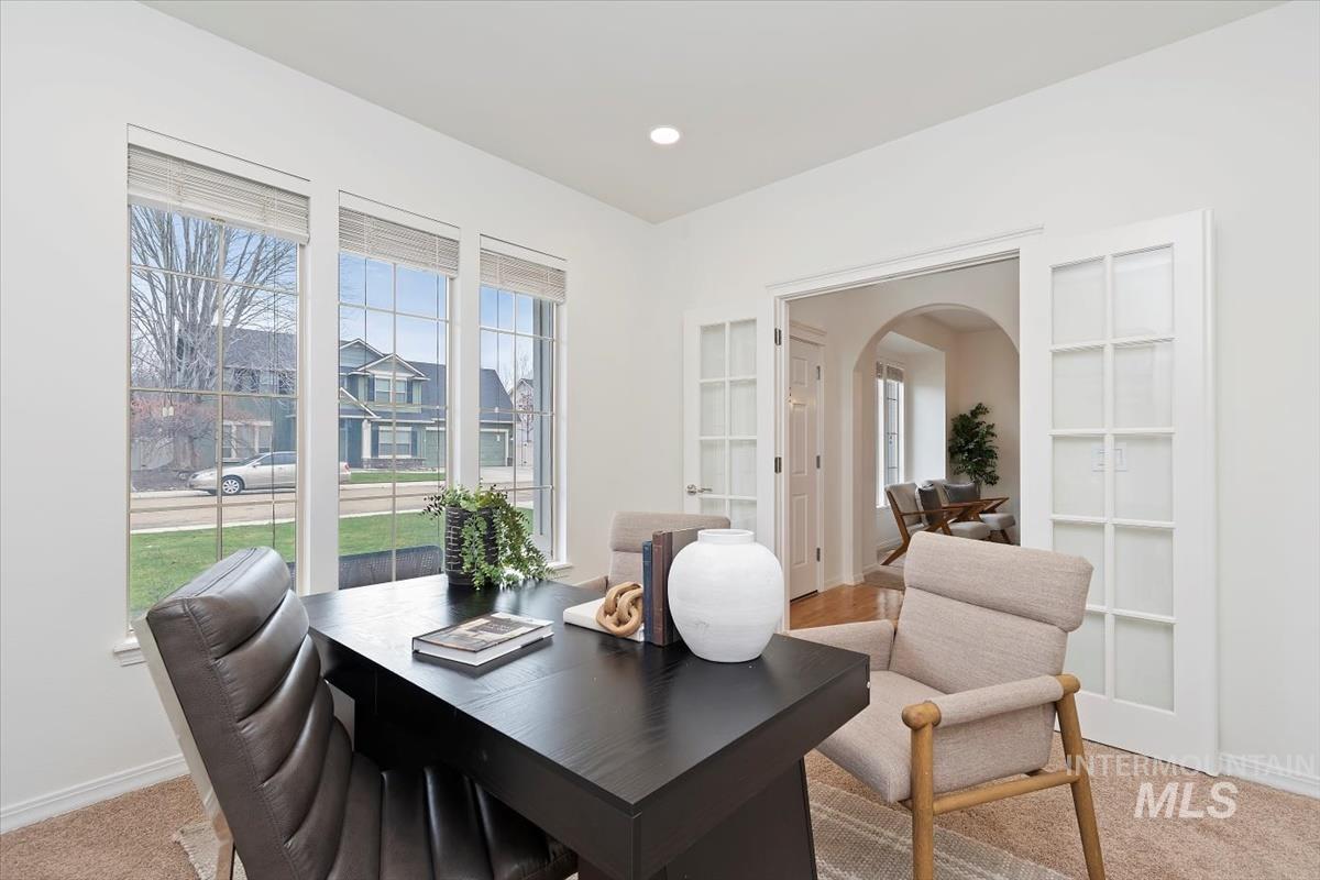 2227 W Trestle Dr., Meridian, Idaho 83642, 4 Bedrooms, 3 Bathrooms, Residential For Sale, Price $625,900,MLS 98971492