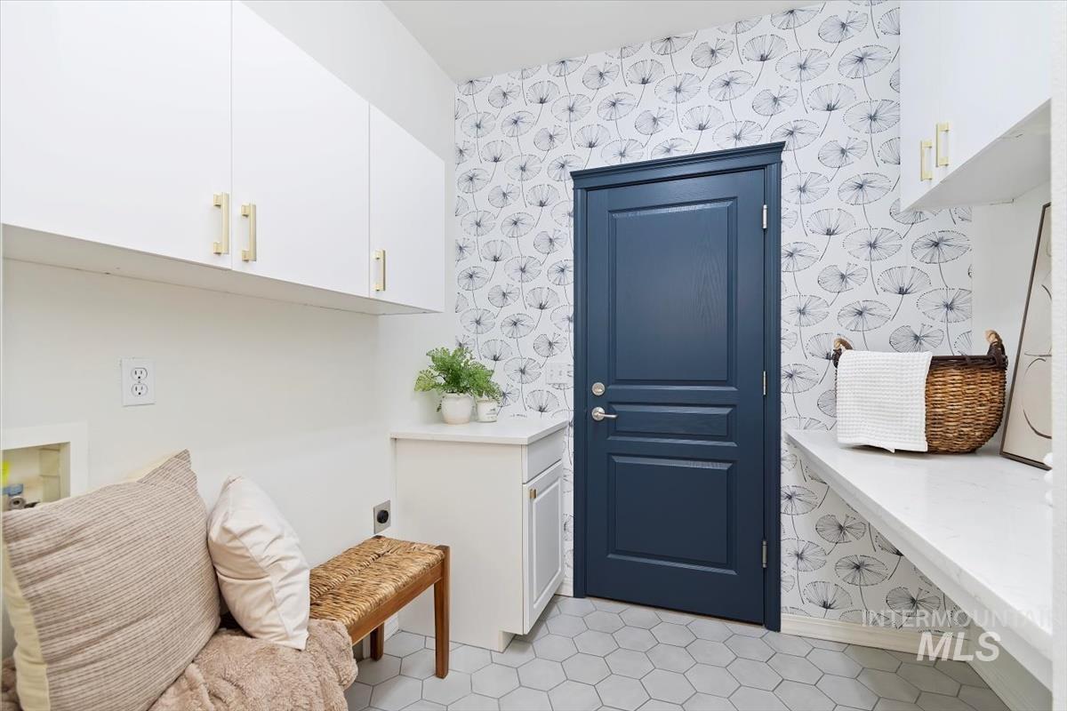 2227 W Trestle Dr., Meridian, Idaho 83642, 4 Bedrooms, 3 Bathrooms, Residential For Sale, Price $625,900,MLS 98971492