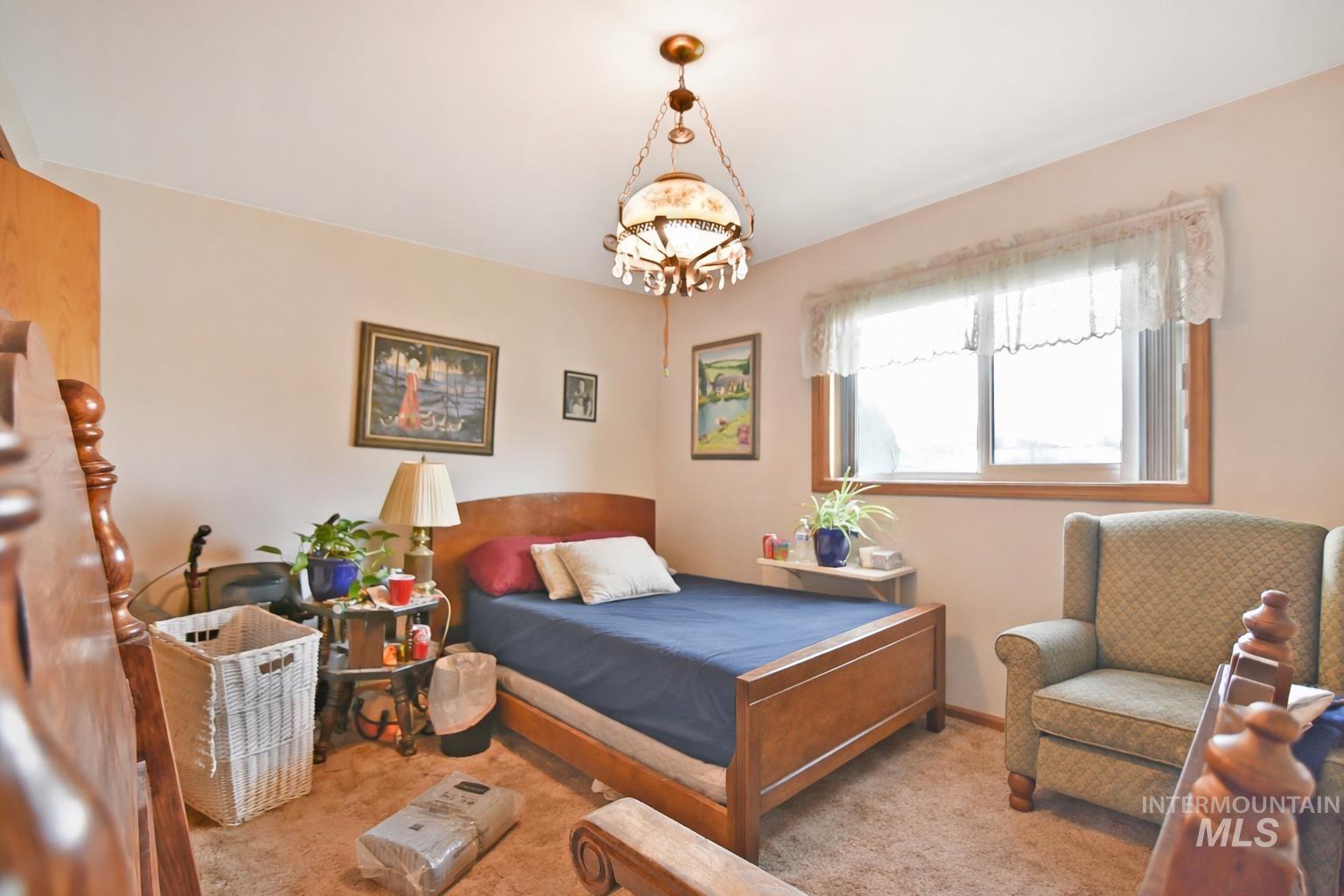 3727 17th Street, Lewiston, Idaho 83501, 4 Bedrooms, 2 Bathrooms, Residential For Sale, Price $385,000,MLS 98971493