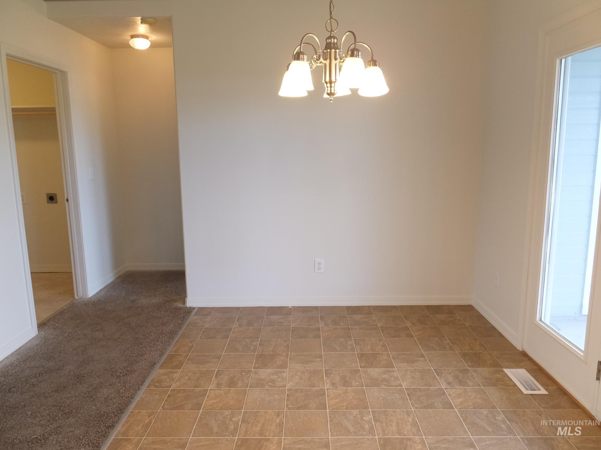 905 Gem Stone Way, Emmett, Idaho 83617, 3 Bedrooms, 2 Bathrooms, Residential For Sale, Price $349,900,MLS 98971496