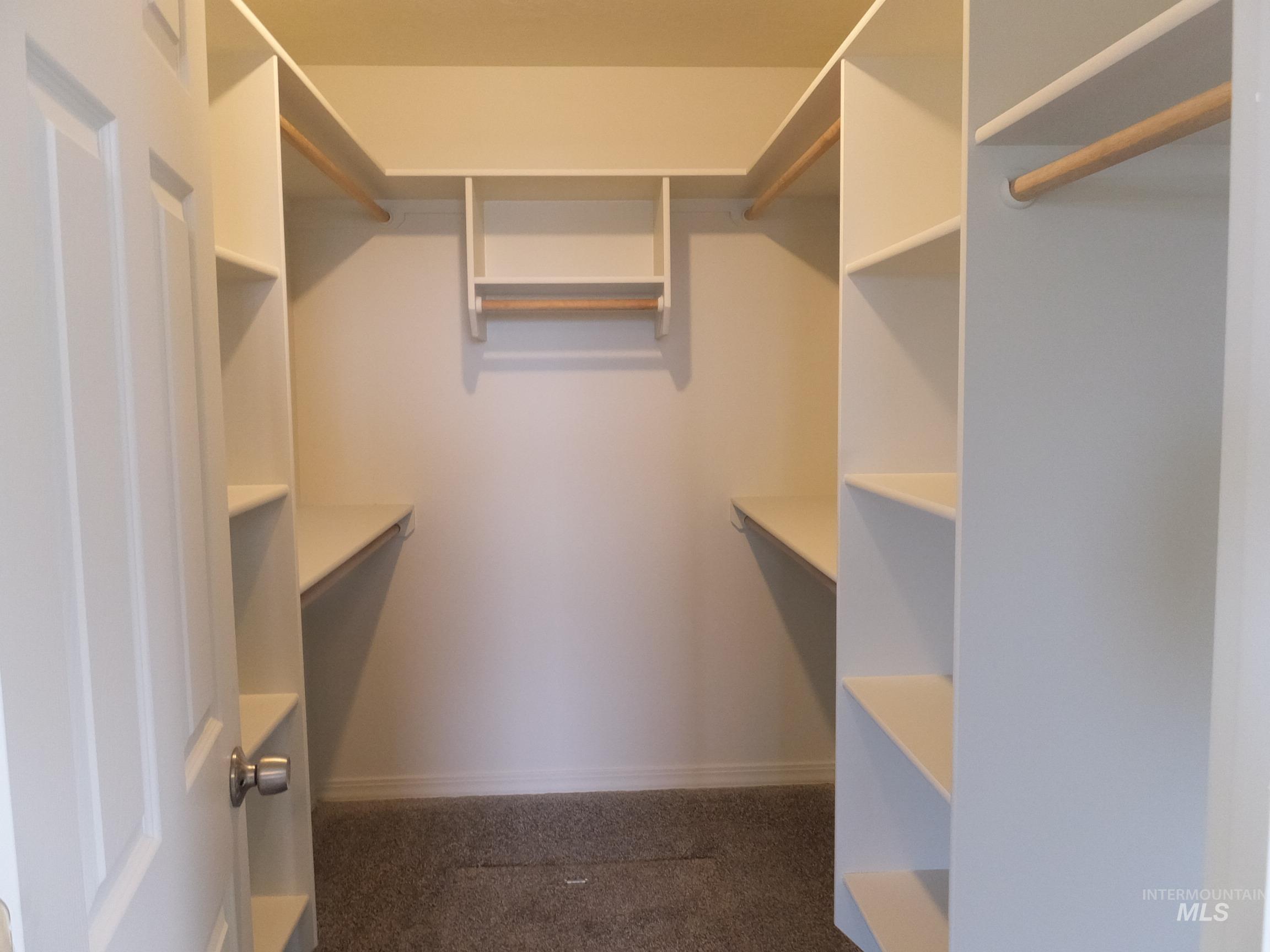 905 Gem Stone Way, Emmett, Idaho 83617, 3 Bedrooms, 2 Bathrooms, Residential For Sale, Price $349,900,MLS 98971496