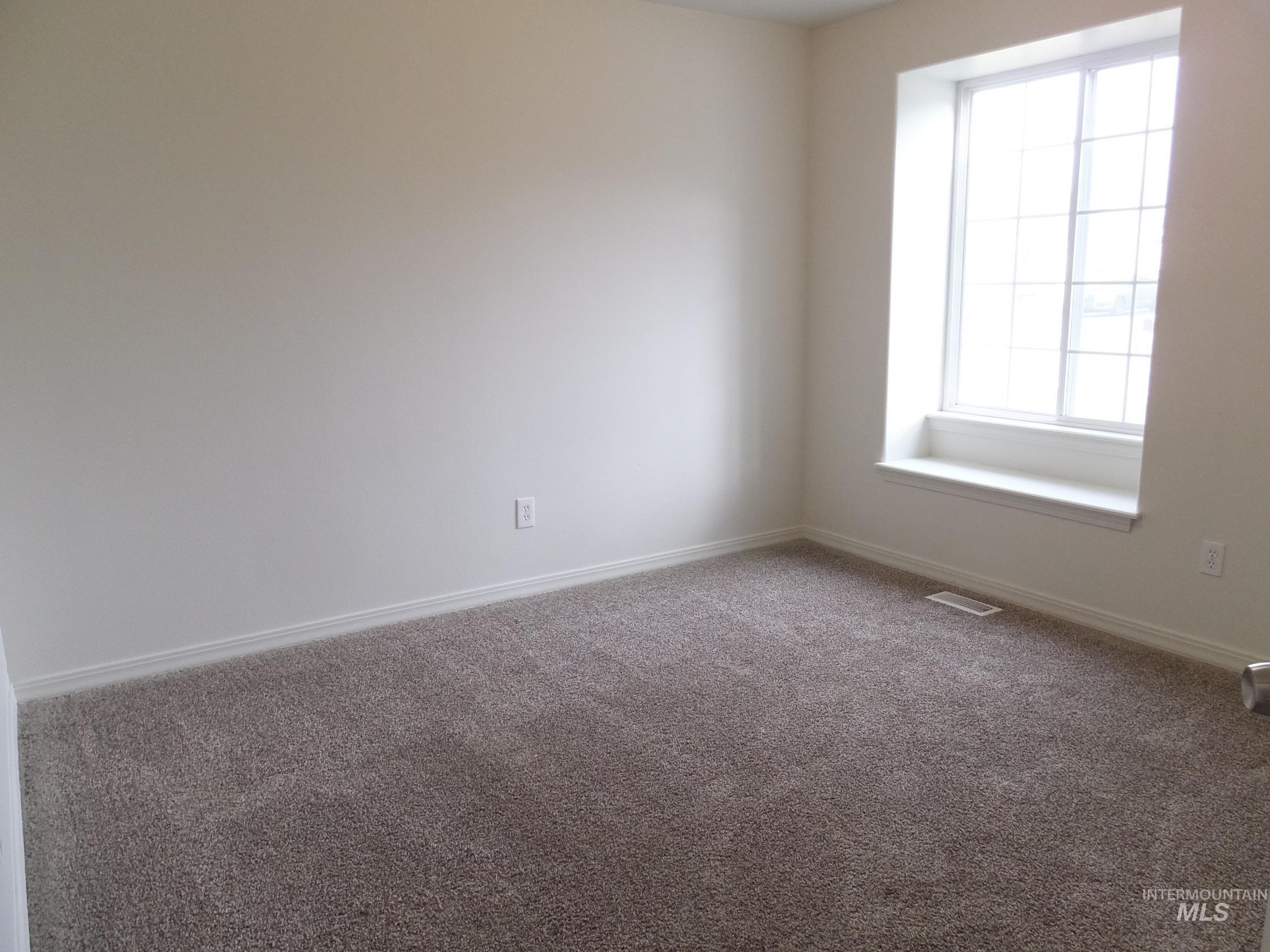 905 Gem Stone Way, Emmett, Idaho 83617, 3 Bedrooms, 2 Bathrooms, Residential For Sale, Price $349,900,MLS 98971496