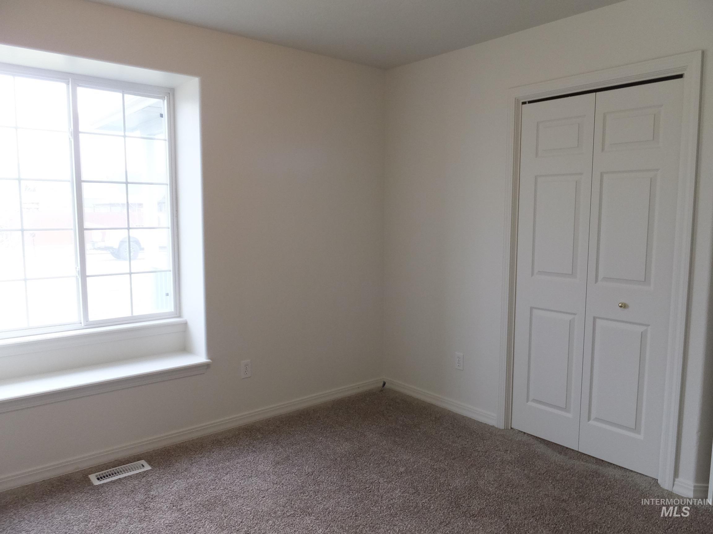 905 Gem Stone Way, Emmett, Idaho 83617, 3 Bedrooms, 2 Bathrooms, Residential For Sale, Price $349,900,MLS 98971496