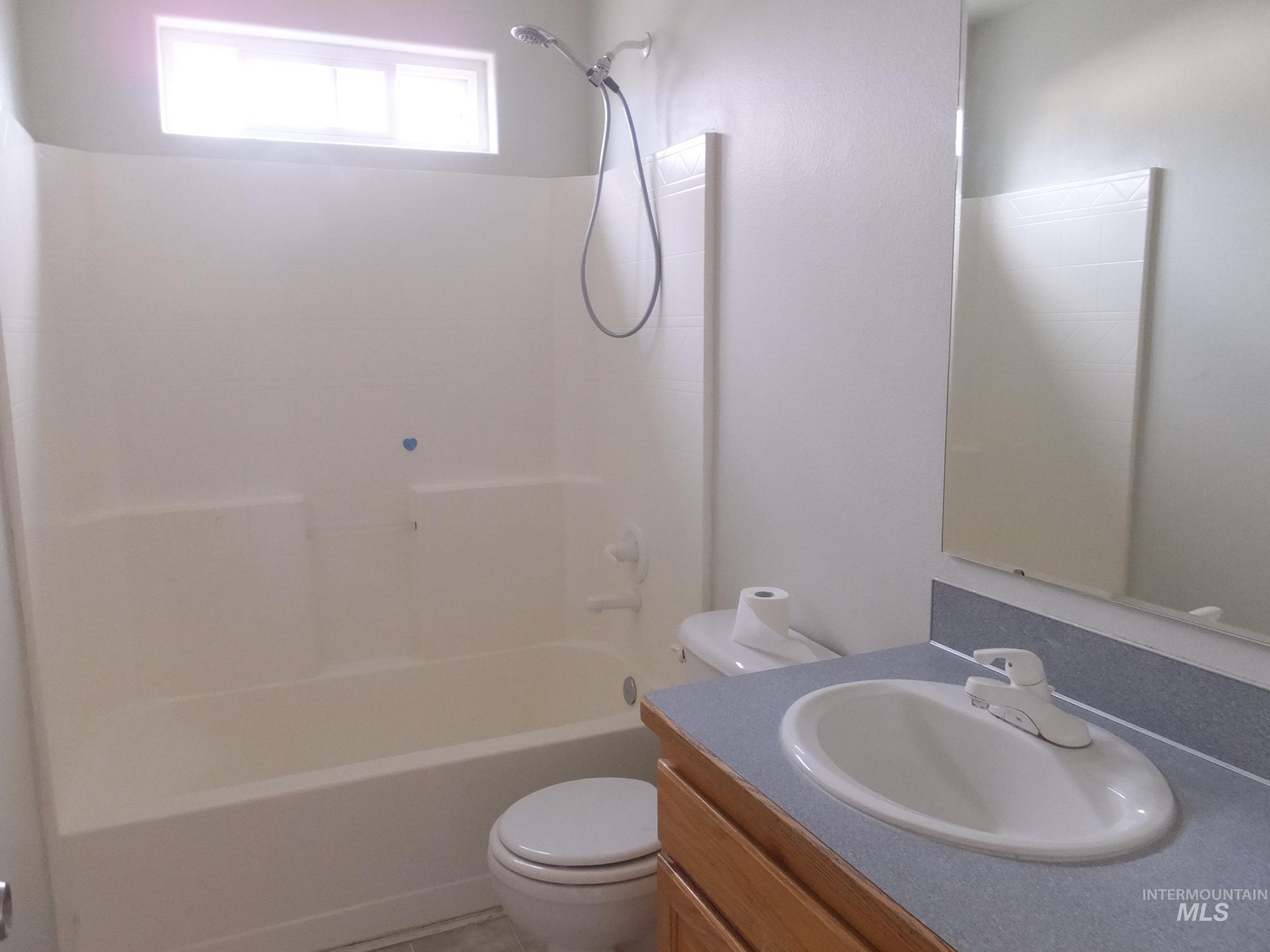 905 Gem Stone Way, Emmett, Idaho 83617, 3 Bedrooms, 2 Bathrooms, Residential For Sale, Price $349,900,MLS 98971496