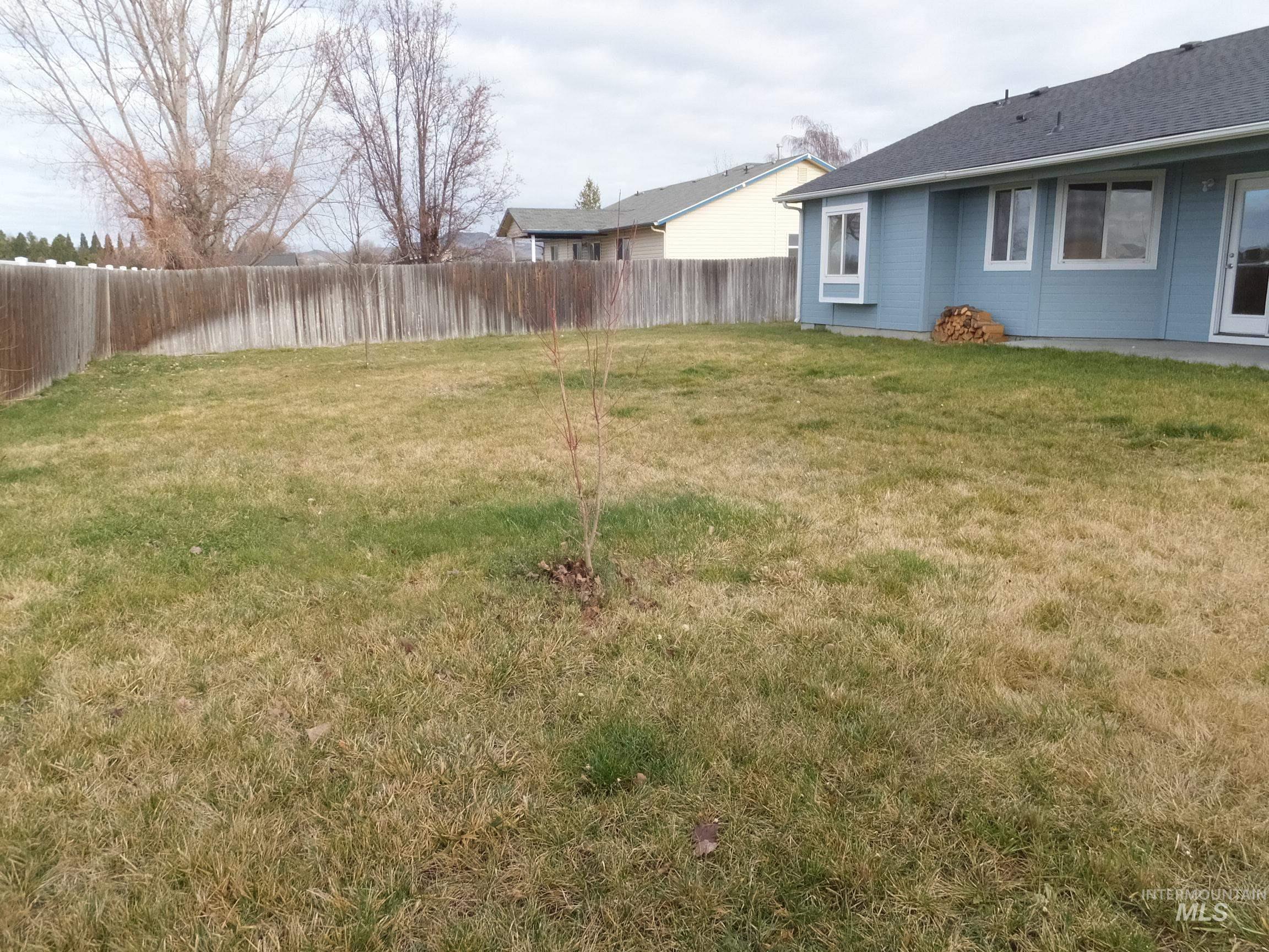 905 Gem Stone Way, Emmett, Idaho 83617, 3 Bedrooms, 2 Bathrooms, Residential For Sale, Price $349,900,MLS 98971496