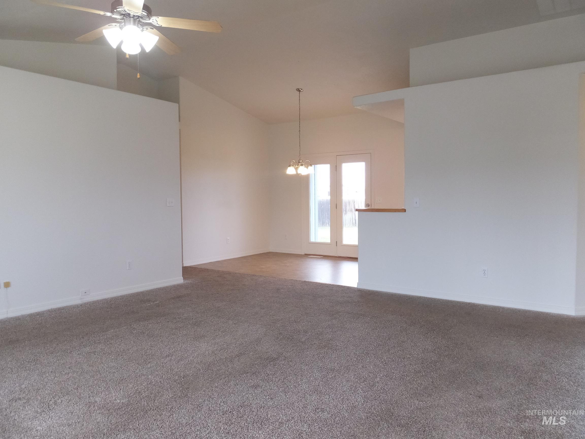 905 Gem Stone Way, Emmett, Idaho 83617, 3 Bedrooms, 2 Bathrooms, Residential For Sale, Price $349,900,MLS 98971496