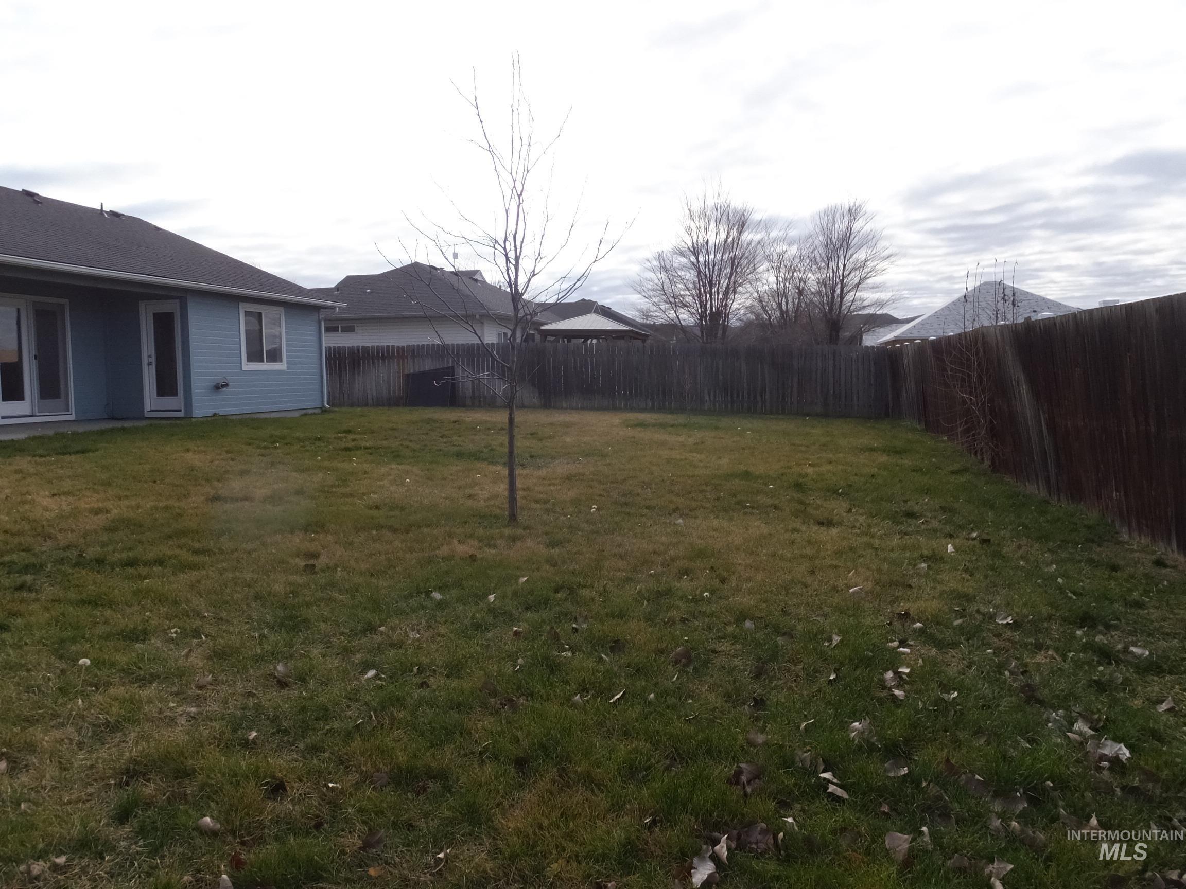 905 Gem Stone Way, Emmett, Idaho 83617, 3 Bedrooms, 2 Bathrooms, Residential For Sale, Price $349,900,MLS 98971496