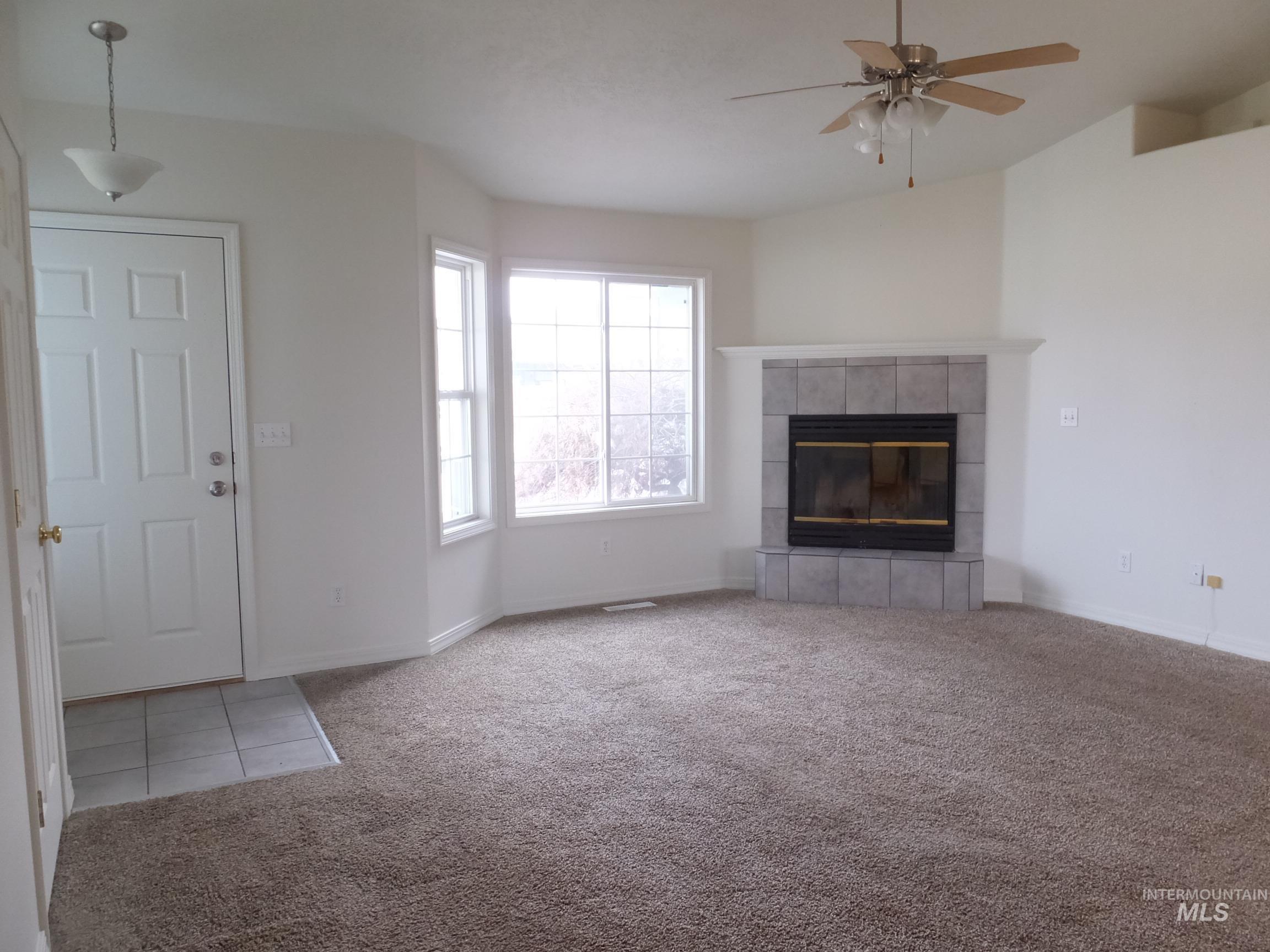 905 Gem Stone Way, Emmett, Idaho 83617, 3 Bedrooms, 2 Bathrooms, Residential For Sale, Price $349,900,MLS 98971496