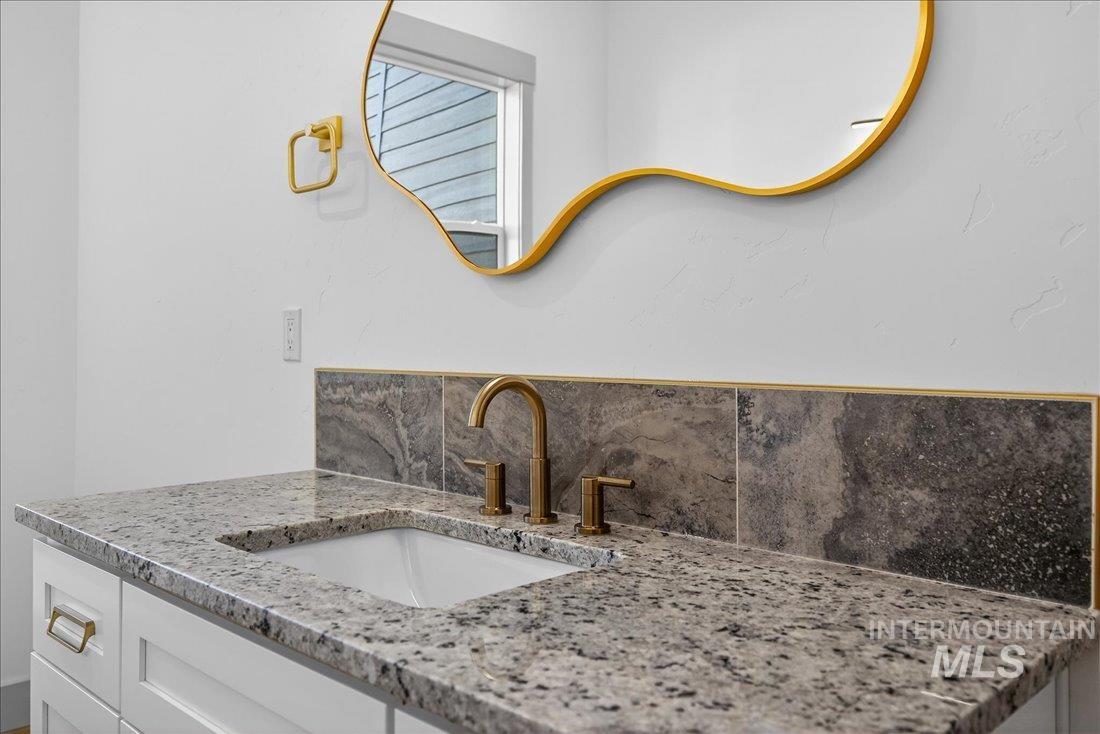 23739 Legends Lane, Caldwell, Idaho 83607, 3 Bedrooms, 2.5 Bathrooms, Residential For Sale, Price $965,000,MLS 98971497