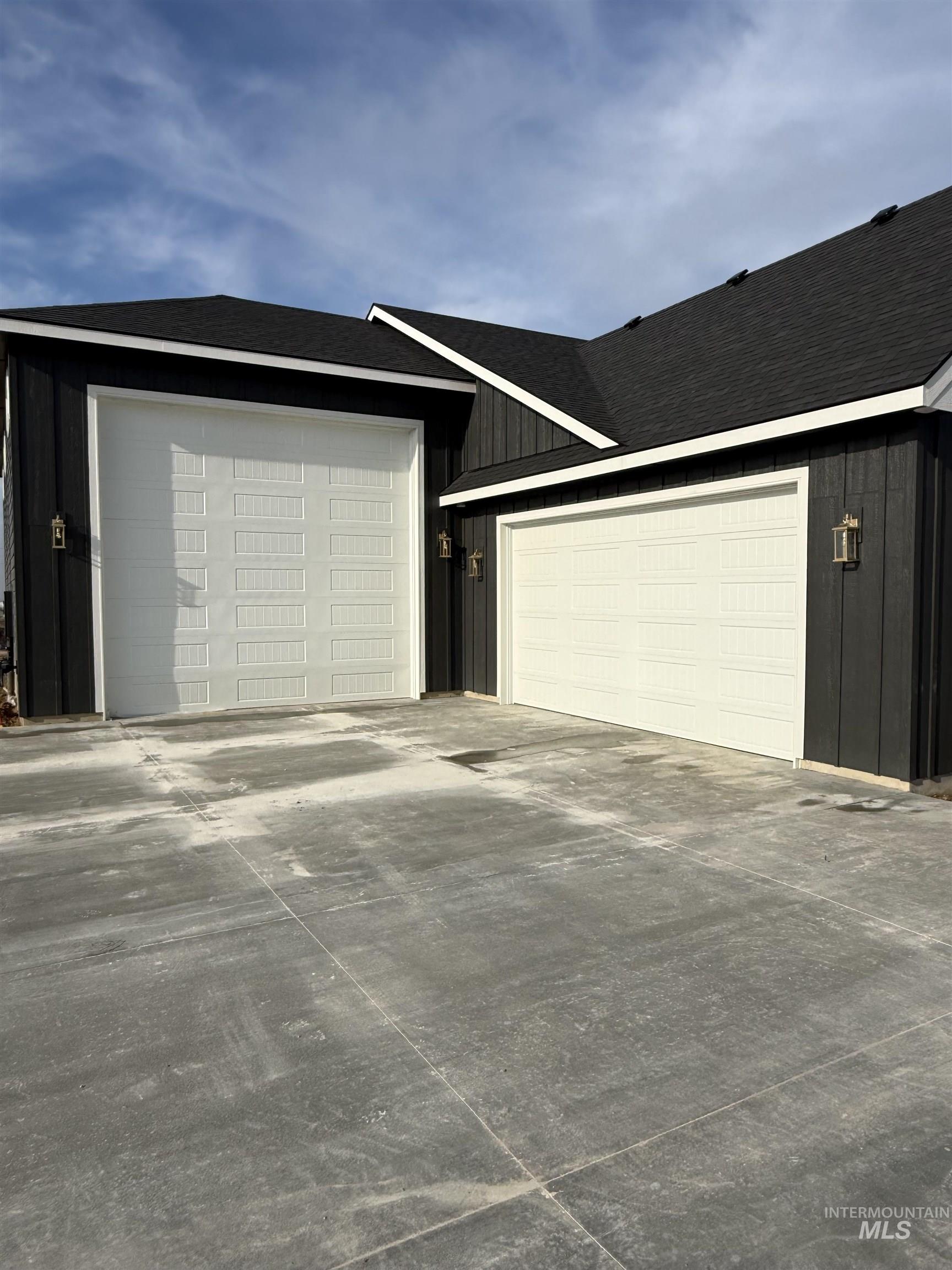 23739 Legends Lane, Caldwell, Idaho 83607, 3 Bedrooms, 2.5 Bathrooms, Residential For Sale, Price $965,000,MLS 98971497