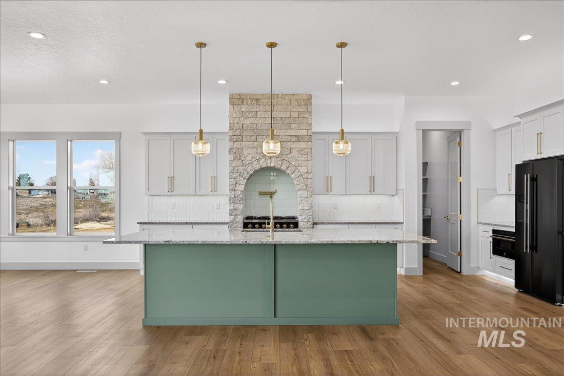 23739 Legends Lane, Caldwell, Idaho 83607, 3 Bedrooms, 2.5 Bathrooms, Residential For Sale, Price $965,000,MLS 98971497