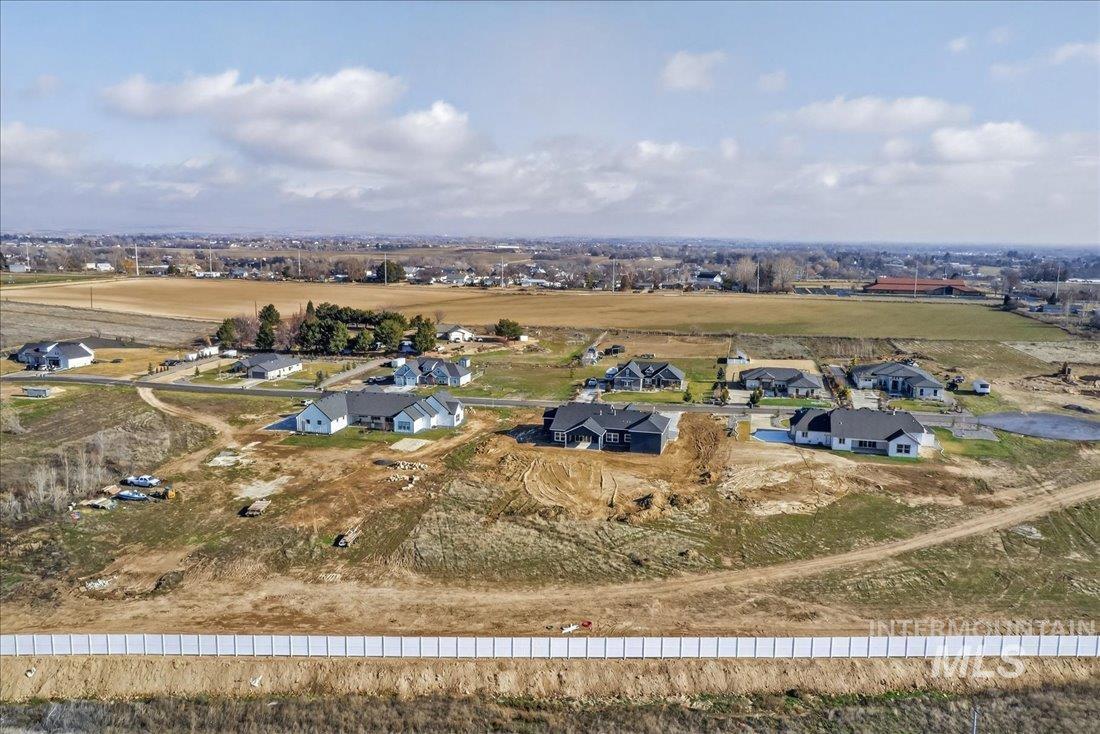 23739 Legends Lane, Caldwell, Idaho 83607, 3 Bedrooms, 2.5 Bathrooms, Residential For Sale, Price $965,000,MLS 98971497