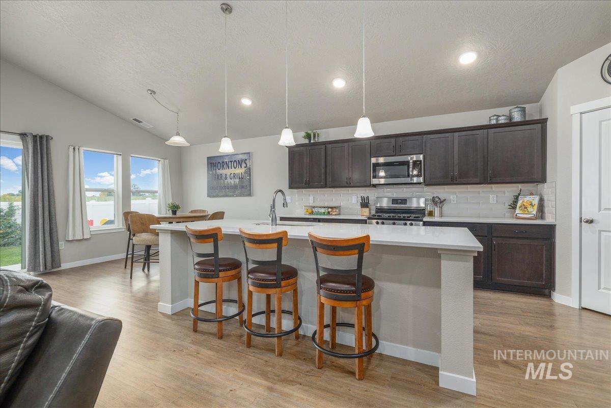 1282 S Threave Ave, Kuna, Idaho 83634, 4 Bedrooms, 2 Bathrooms, Residential For Sale, Price $440,000,MLS 98971498