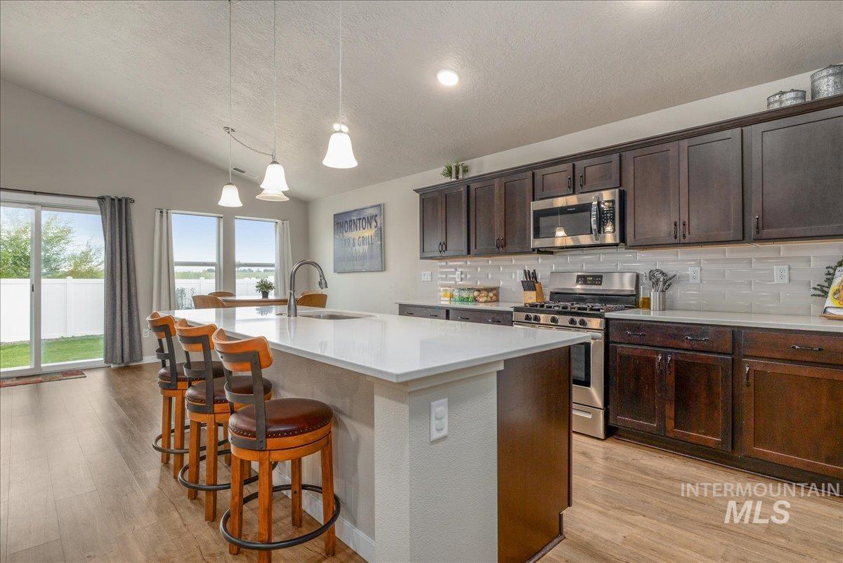 1282 S Threave Ave, Kuna, Idaho 83634, 4 Bedrooms, 2 Bathrooms, Residential For Sale, Price $440,000,MLS 98971498