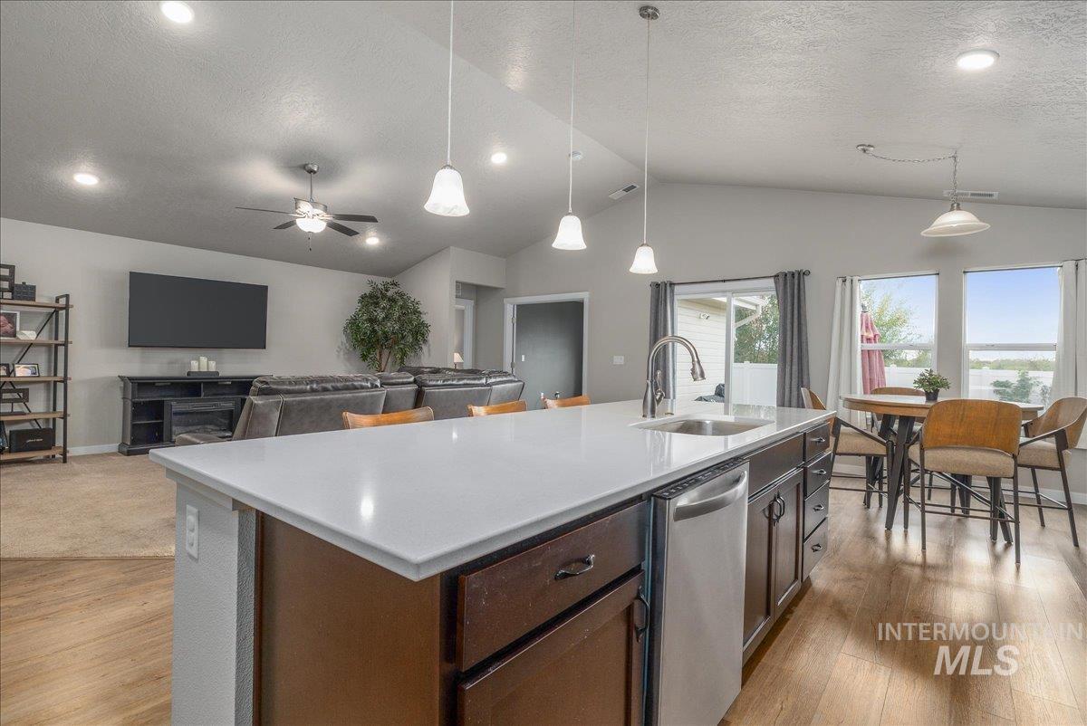 1282 S Threave Ave, Kuna, Idaho 83634, 4 Bedrooms, 2 Bathrooms, Residential For Sale, Price $440,000,MLS 98971498