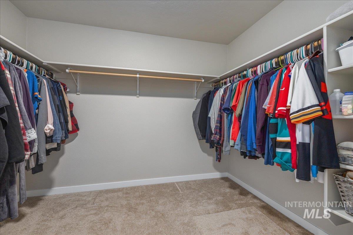 1282 S Threave Ave, Kuna, Idaho 83634, 4 Bedrooms, 2 Bathrooms, Residential For Sale, Price $440,000,MLS 98971498