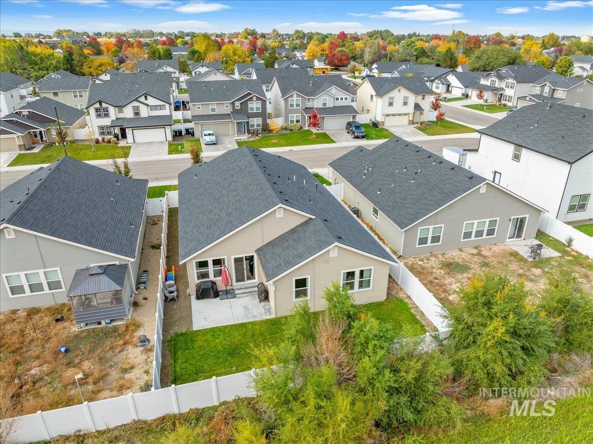 1282 S Threave Ave, Kuna, Idaho 83634, 4 Bedrooms, 2 Bathrooms, Residential For Sale, Price $440,000,MLS 98971498