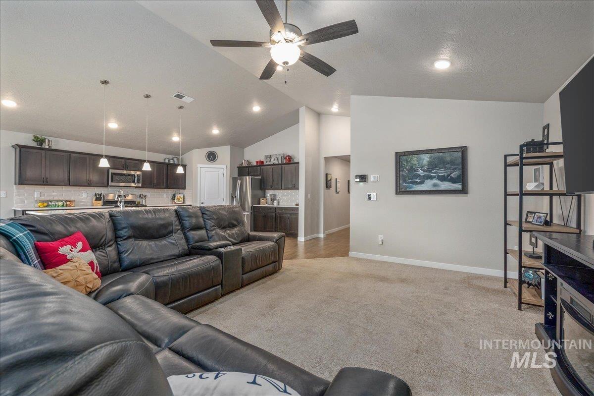 1282 S Threave Ave, Kuna, Idaho 83634, 4 Bedrooms, 2 Bathrooms, Residential For Sale, Price $440,000,MLS 98971498