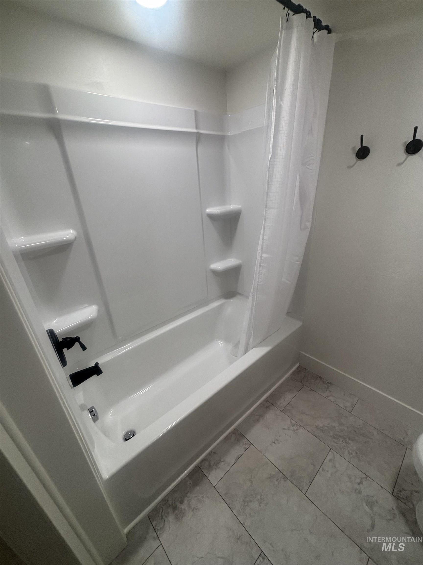 1008 Fillmore, Caldwell, Idaho 83605, 3 Bedrooms, 2 Bathrooms, Residential For Sale, Price $430,000,MLS 98971499