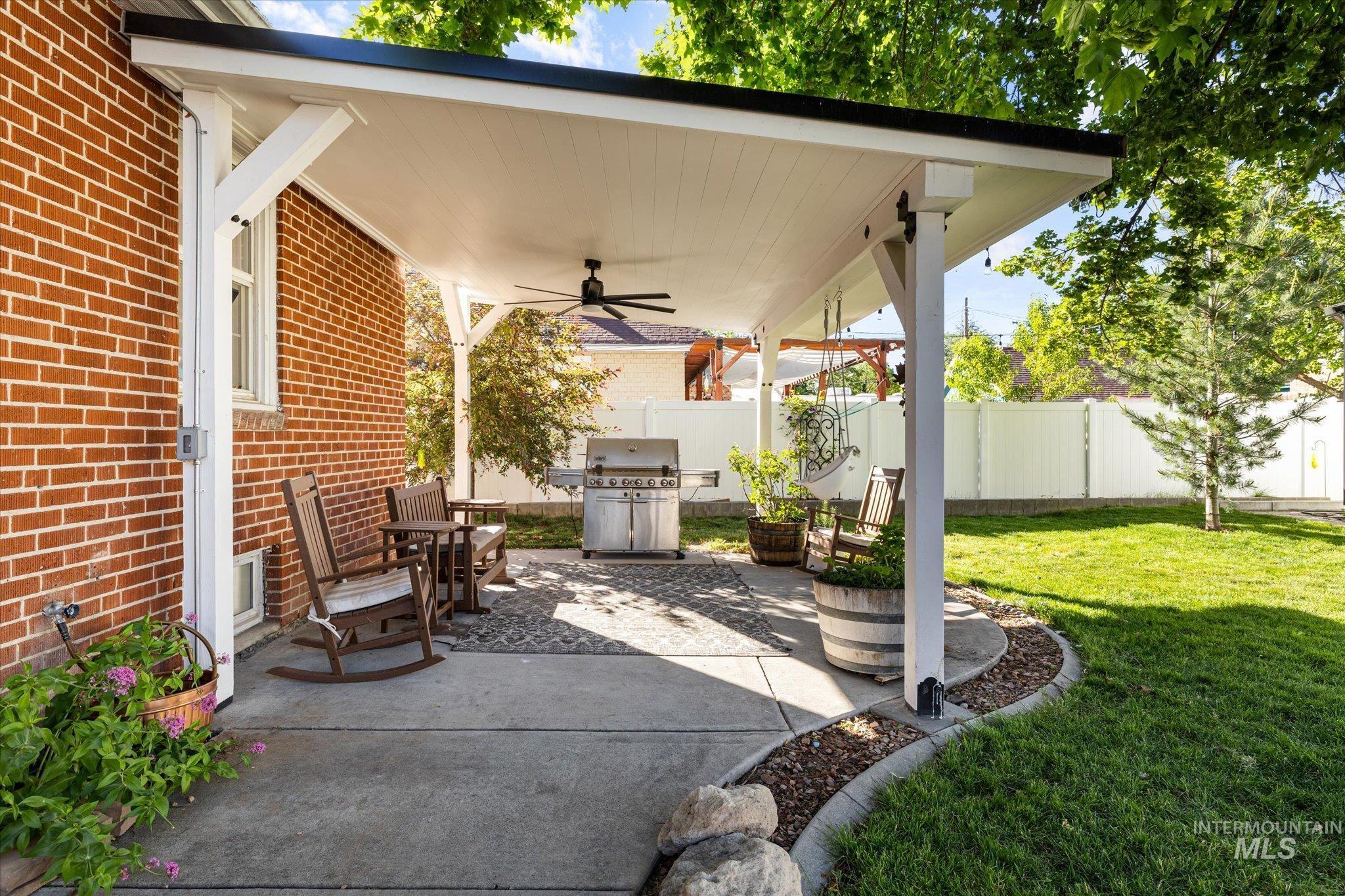 1008 Fillmore, Caldwell, Idaho 83605, 3 Bedrooms, 2 Bathrooms, Residential For Sale, Price $430,000,MLS 98971499