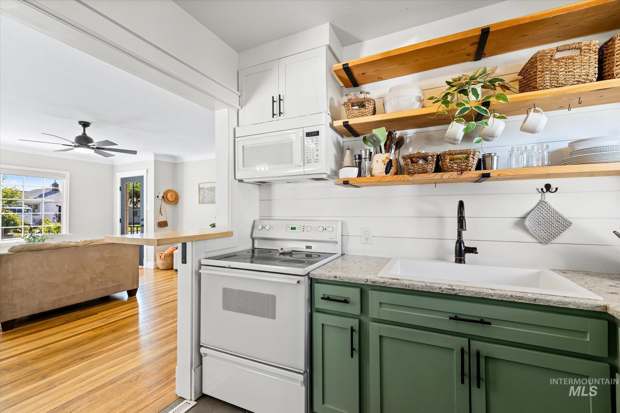 1008 Fillmore, Caldwell, Idaho 83605, 3 Bedrooms, 2 Bathrooms, Residential For Sale, Price $430,000,MLS 98971499