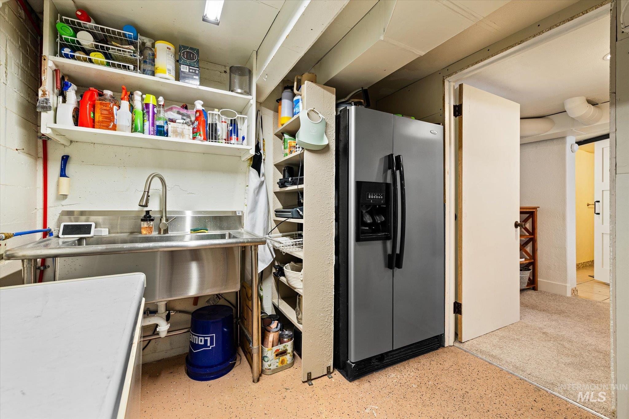 1008 Fillmore, Caldwell, Idaho 83605, 3 Bedrooms, 2 Bathrooms, Residential For Sale, Price $430,000,MLS 98971499