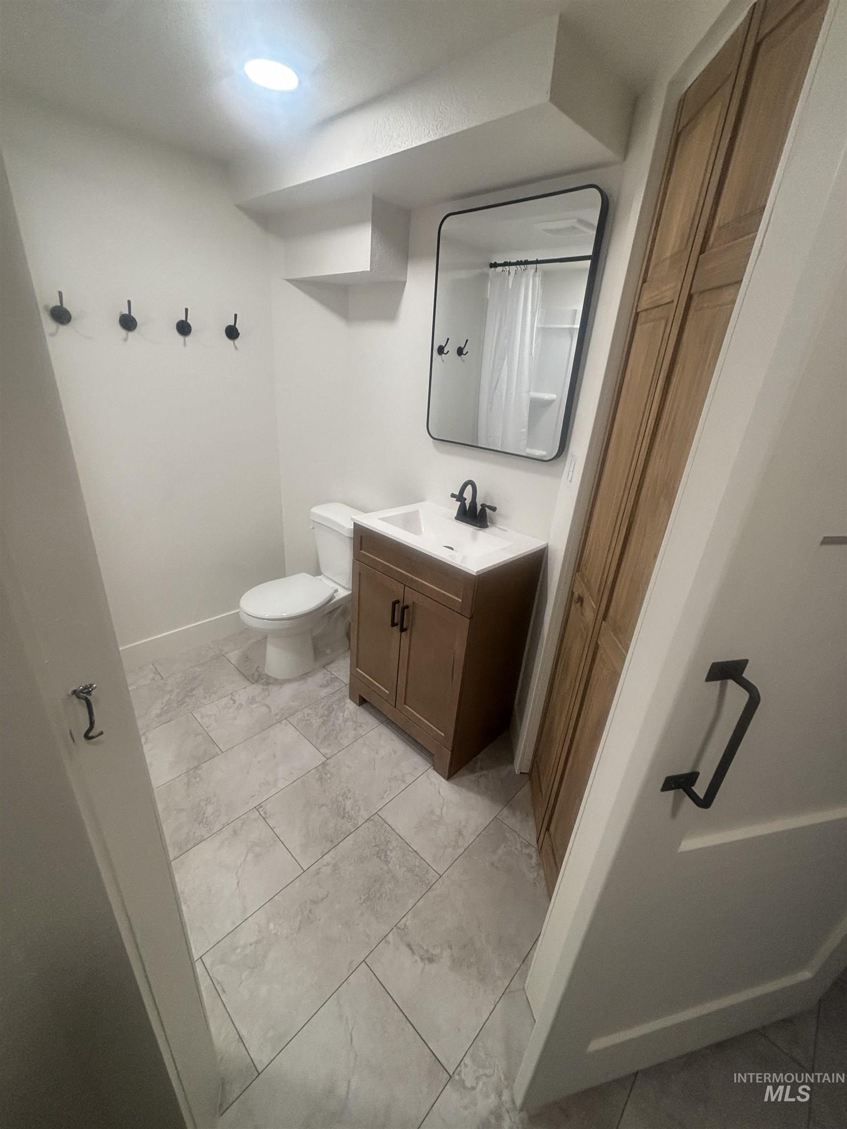 1008 Fillmore, Caldwell, Idaho 83605, 3 Bedrooms, 2 Bathrooms, Residential For Sale, Price $430,000,MLS 98971499