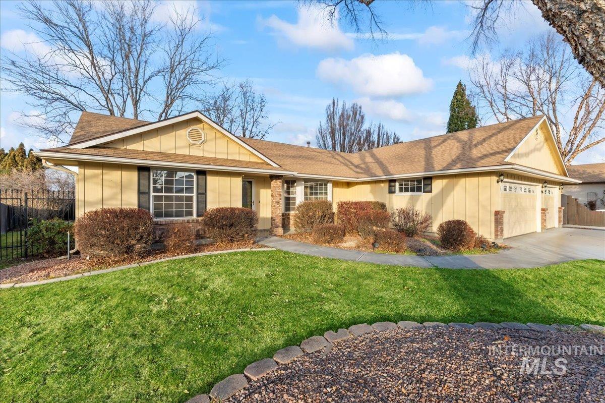 1986 E Easy Jet, Meridian, Idaho 83642, 4 Bedrooms, 2 Bathrooms, Residential For Sale, Price $485,000,MLS 98971500