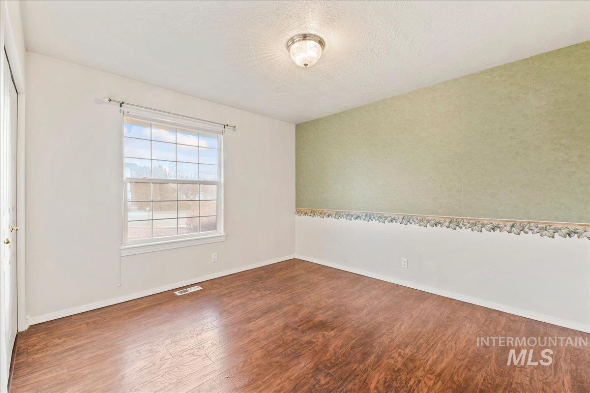 1986 E Easy Jet, Meridian, Idaho 83642, 4 Bedrooms, 2 Bathrooms, Residential For Sale, Price $485,000,MLS 98971500