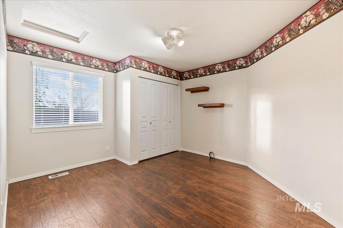 1986 E Easy Jet, Meridian, Idaho 83642, 4 Bedrooms, 2 Bathrooms, Residential For Sale, Price $485,000,MLS 98971500