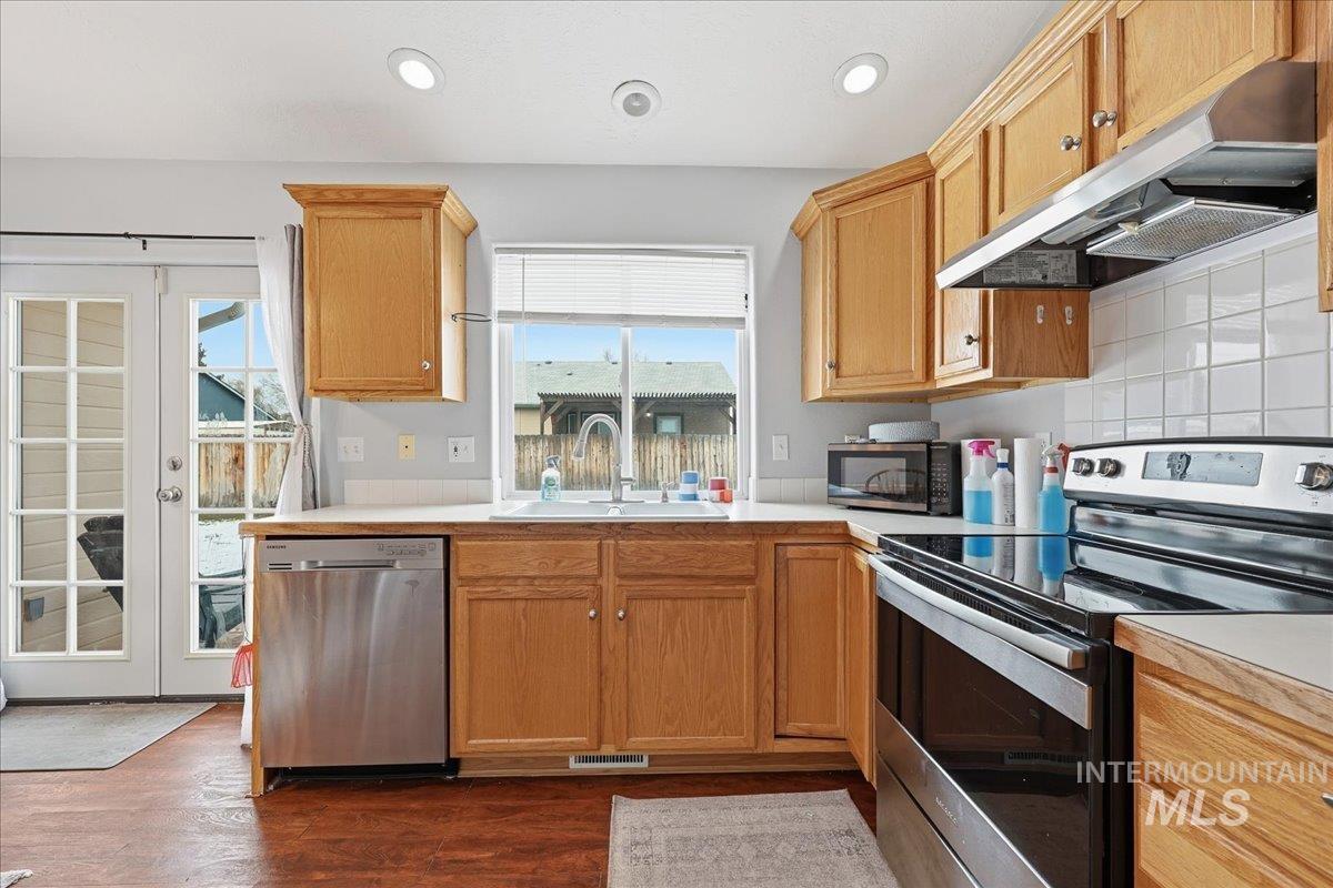 1540 Peregrine Dr., Mountain Home, Idaho 83647, 4 Bedrooms, 2 Bathrooms, Residential For Sale, Price $349,900,MLS 98971503