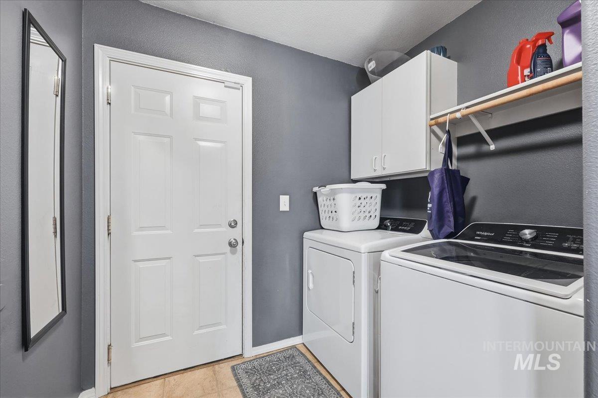 1540 Peregrine Dr., Mountain Home, Idaho 83647, 4 Bedrooms, 2 Bathrooms, Residential For Sale, Price $349,900,MLS 98971503