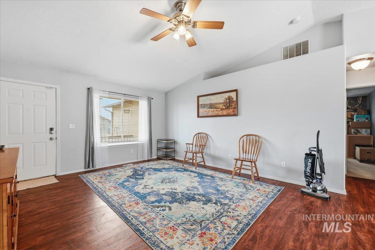 1540 Peregrine Dr., Mountain Home, Idaho 83647, 4 Bedrooms, 2 Bathrooms, Residential For Sale, Price $349,900,MLS 98971503