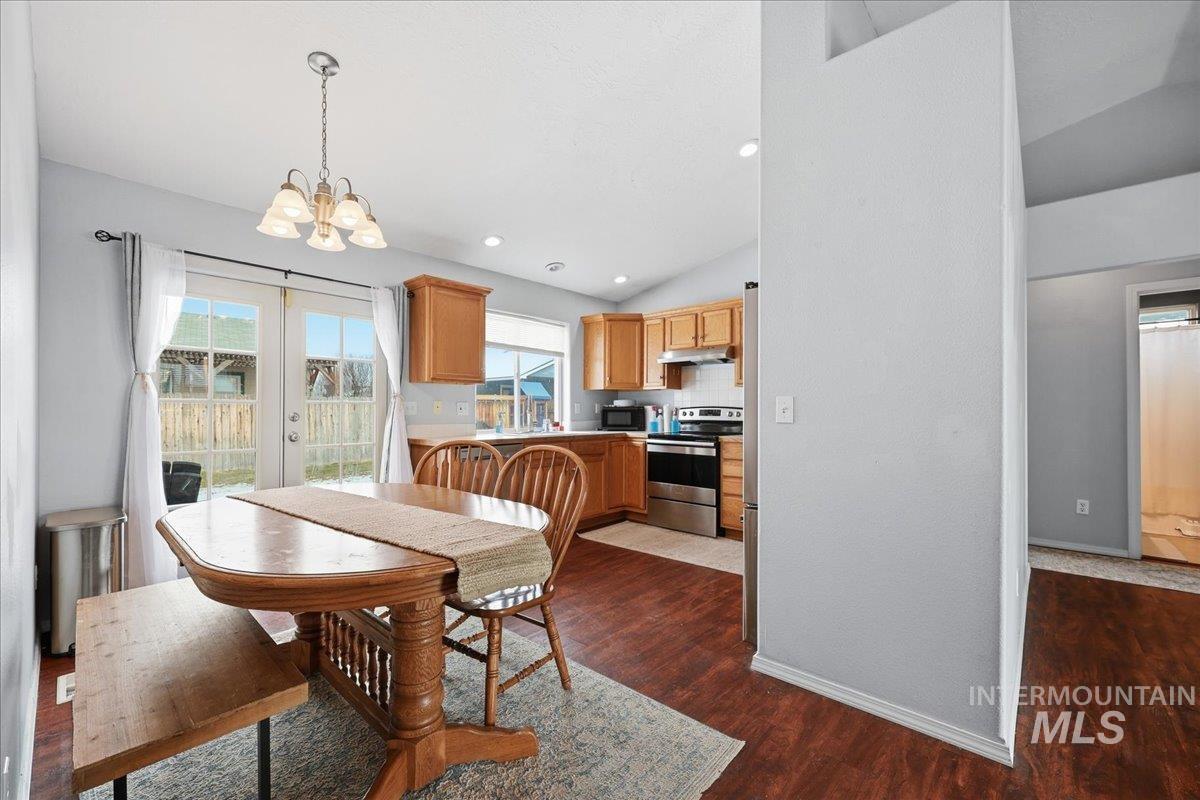 1540 Peregrine Dr., Mountain Home, Idaho 83647, 4 Bedrooms, 2 Bathrooms, Residential For Sale, Price $349,900,MLS 98971503