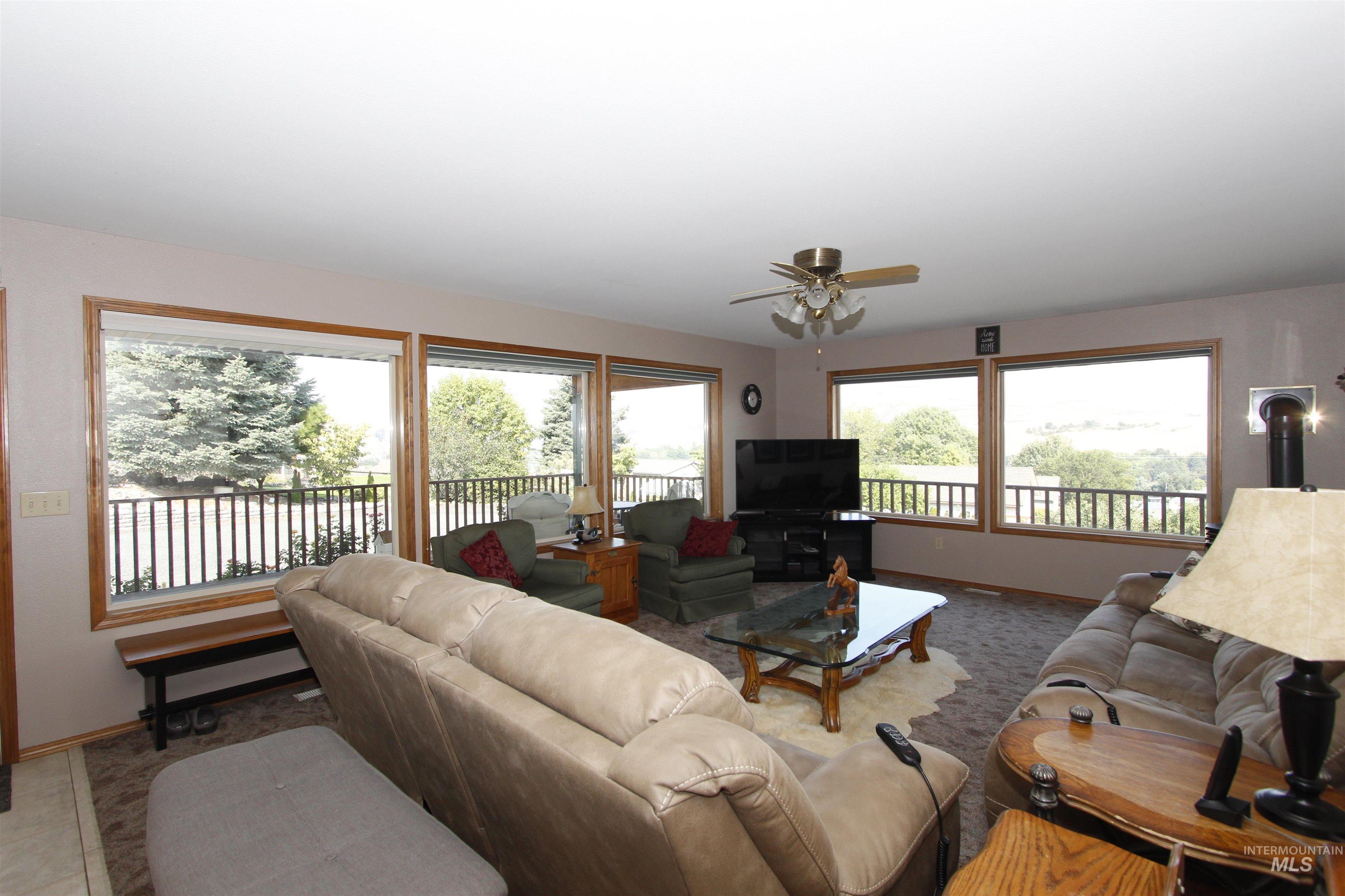 3350 Clemans Rd, Clarkston, Washington 99403, 4 Bedrooms, 3 Bathrooms, Residential For Sale, Price $657,000,MLS 98971508