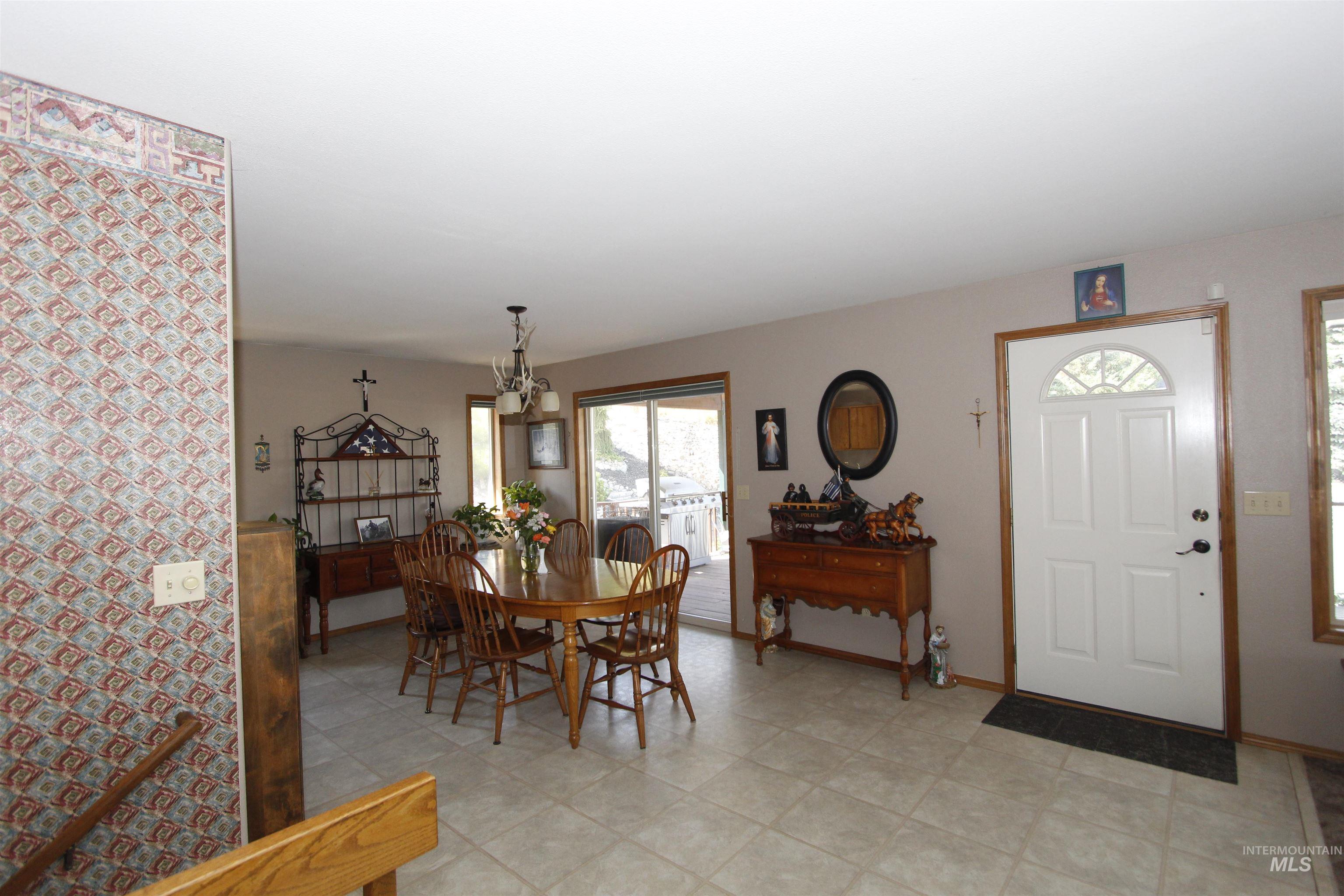 3350 Clemans Rd, Clarkston, Washington 99403, 4 Bedrooms, 3 Bathrooms, Residential For Sale, Price $657,000,MLS 98971508