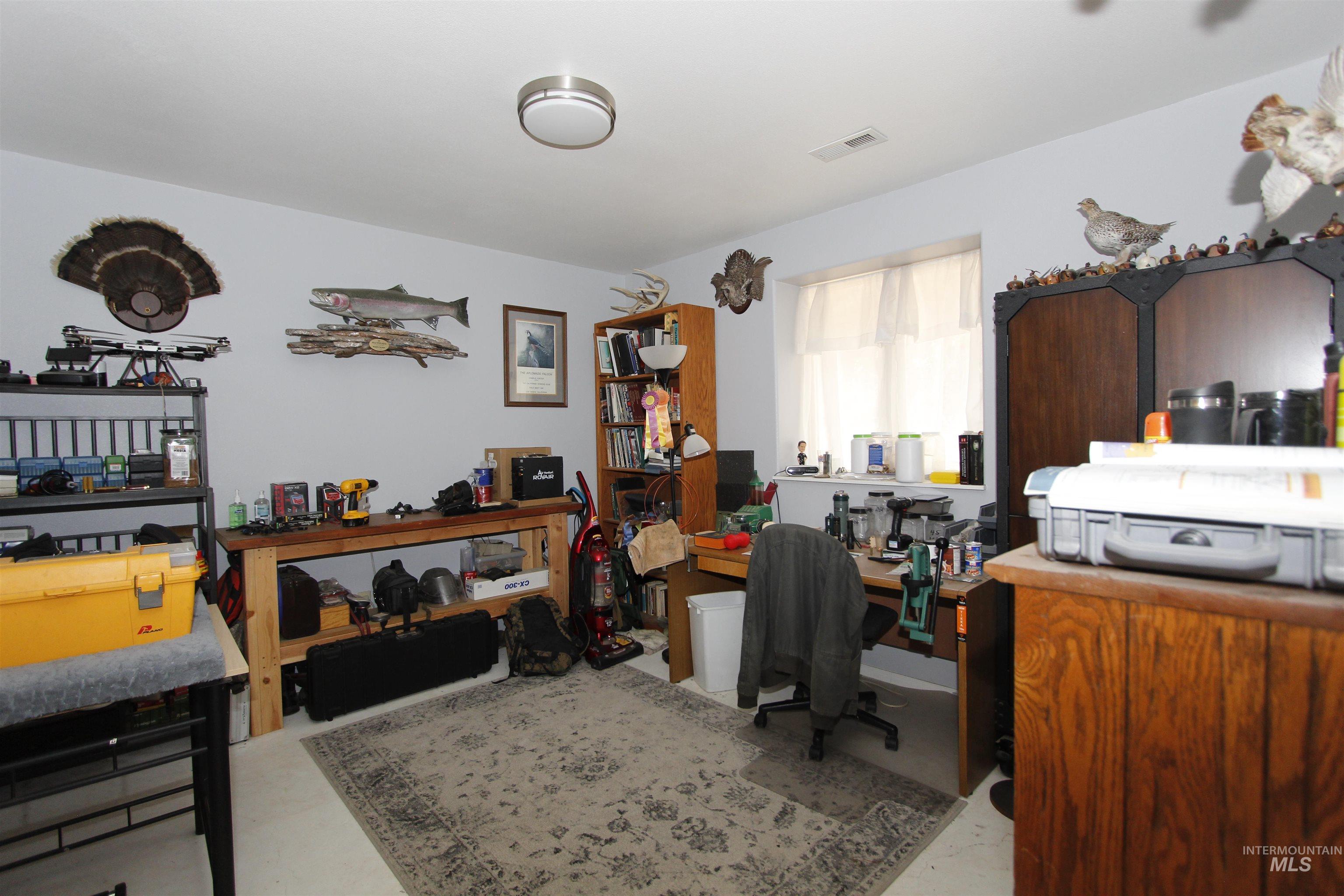 3350 Clemans Rd, Clarkston, Washington 99403, 4 Bedrooms, 3 Bathrooms, Residential For Sale, Price $685,000,MLS 98971508