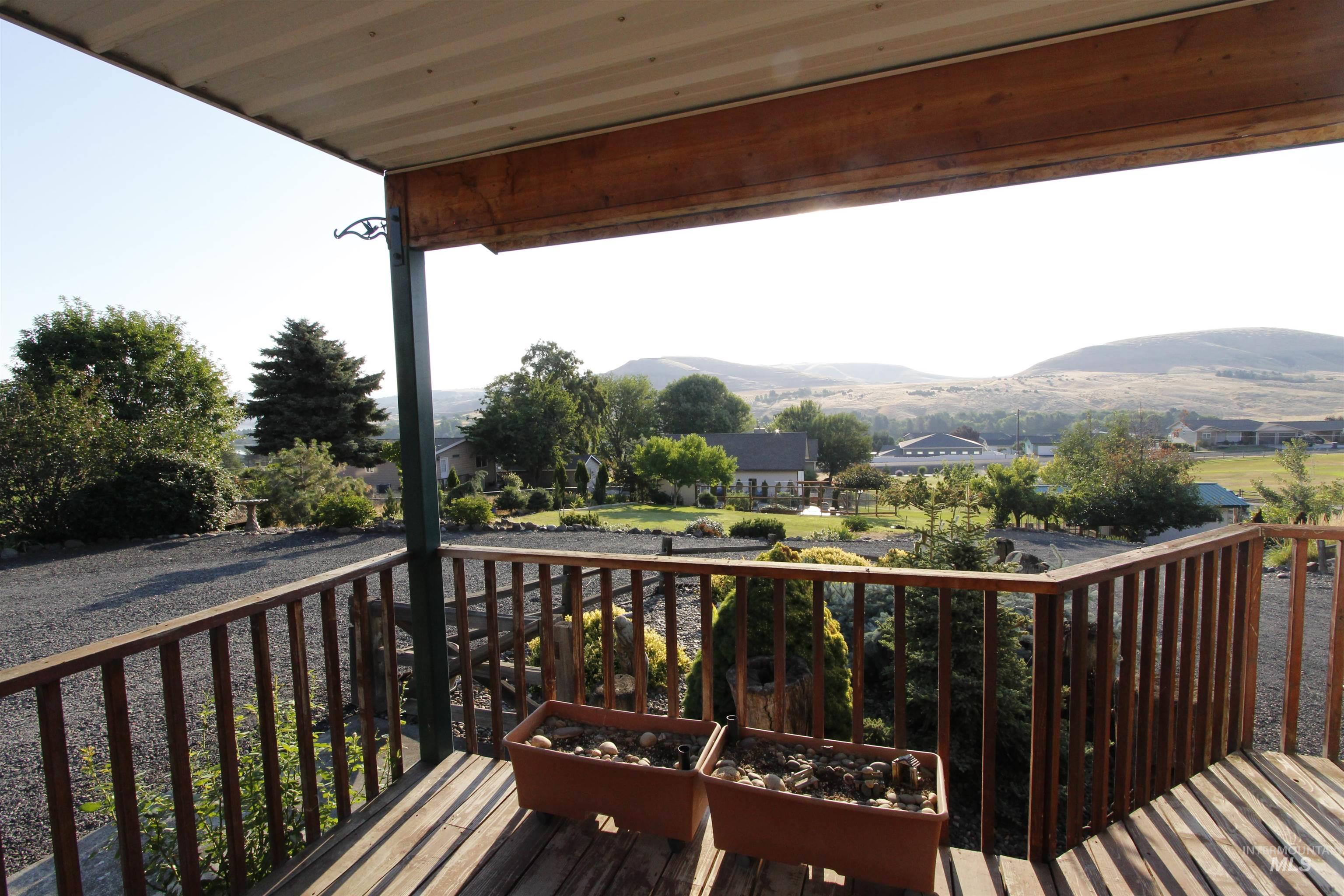 3350 Clemans Rd, Clarkston, Washington 99403, 4 Bedrooms, 3 Bathrooms, Residential For Sale, Price $657,000,MLS 98971508