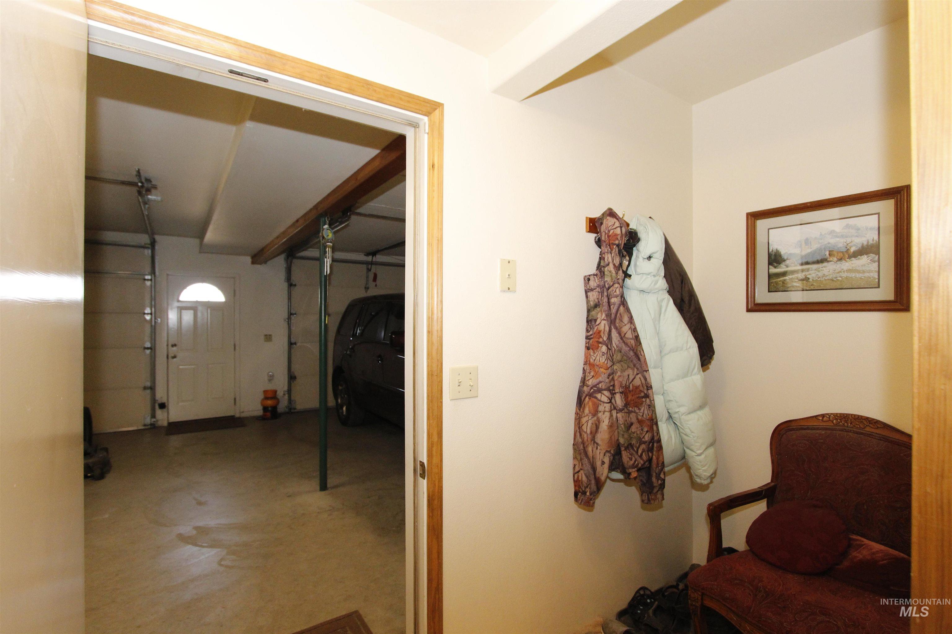 3350 Clemans Rd, Clarkston, Washington 99403, 4 Bedrooms, 3 Bathrooms, Residential For Sale, Price $685,000,MLS 98971508