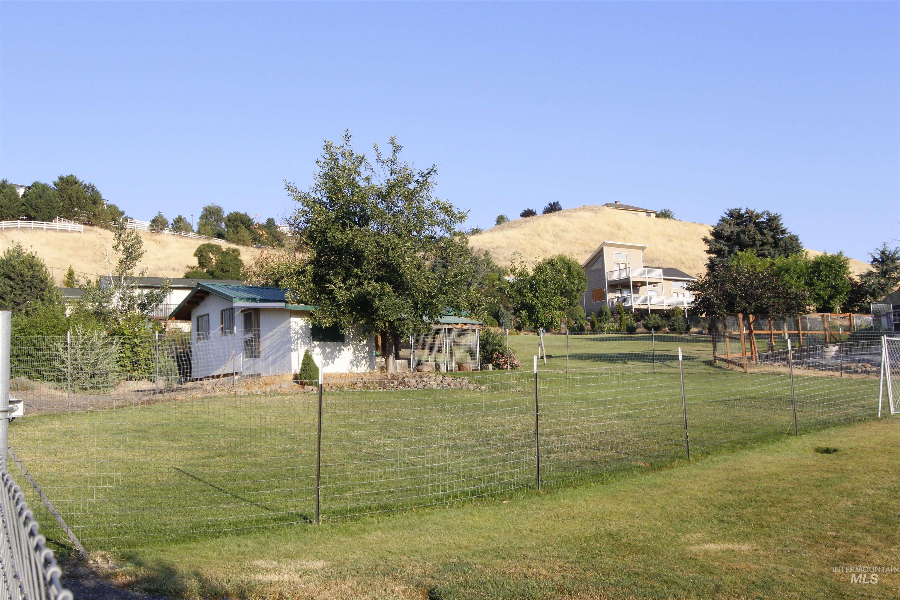 3350 Clemans Rd, Clarkston, Washington 99403, 4 Bedrooms, 3 Bathrooms, Residential For Sale, Price $657,000,MLS 98971508