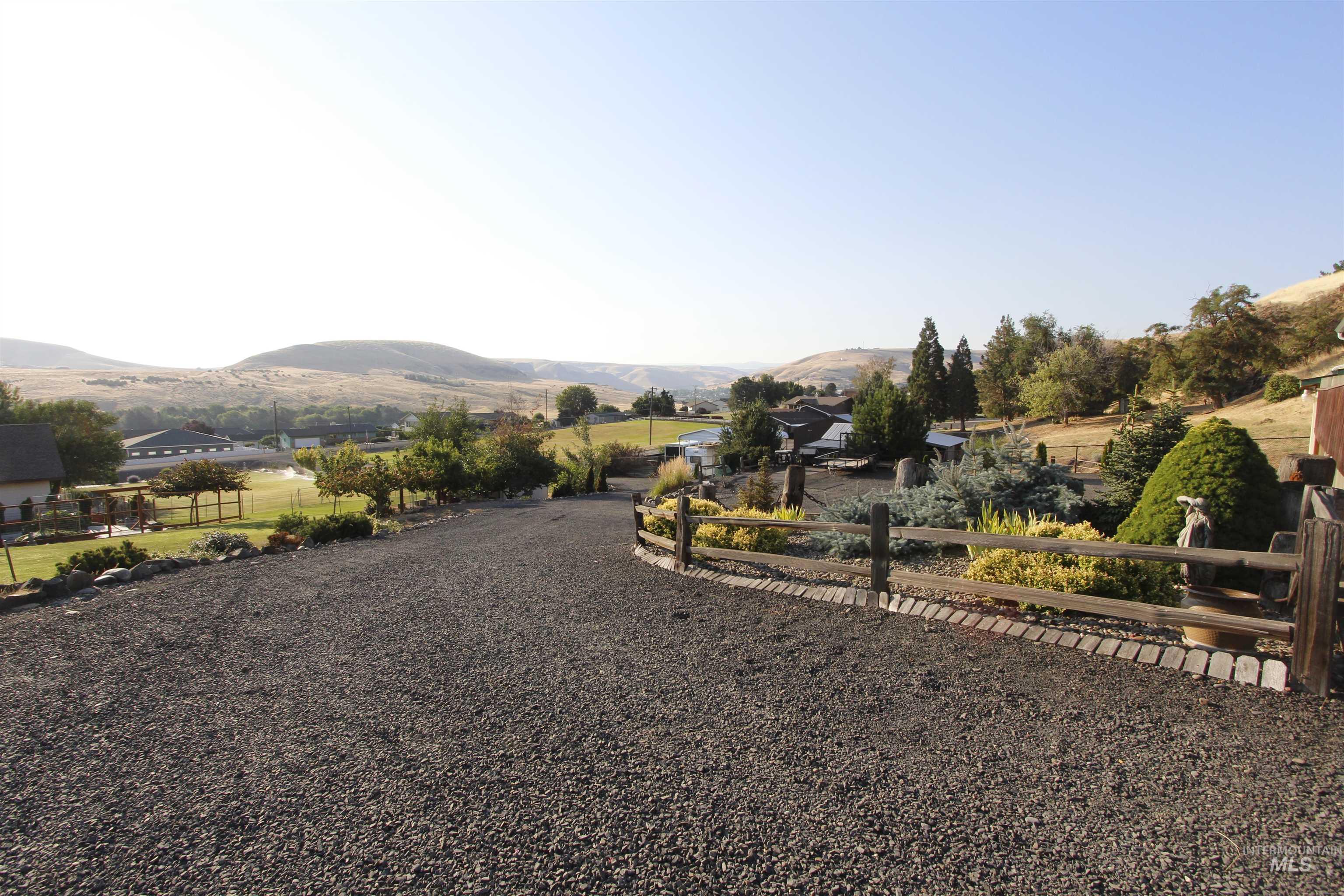 3350 Clemans Rd, Clarkston, Washington 99403, 4 Bedrooms, 3 Bathrooms, Residential For Sale, Price $685,000,MLS 98971508