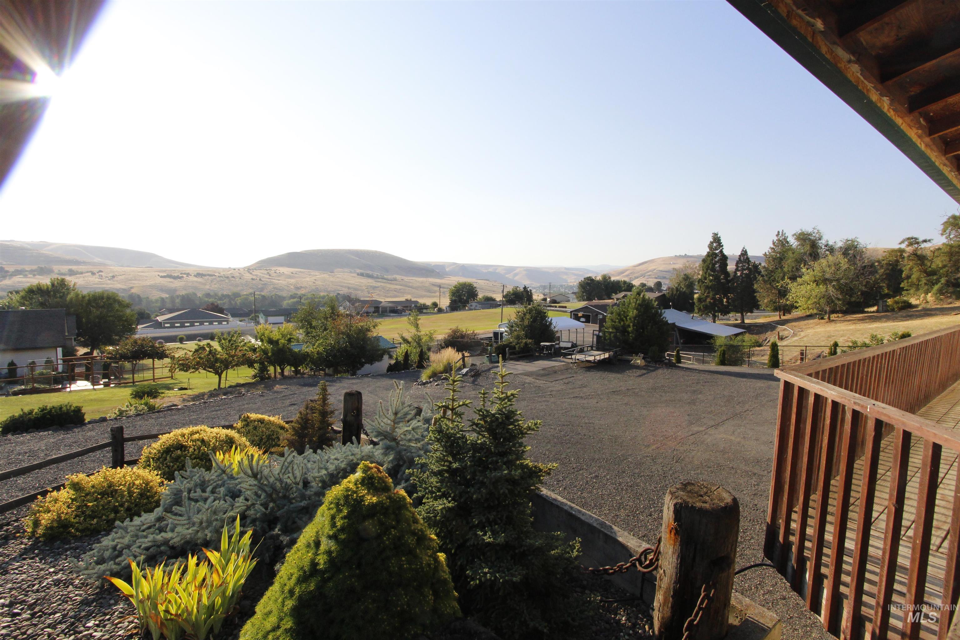 3350 Clemans Rd, Clarkston, Washington 99403, 4 Bedrooms, 3 Bathrooms, Residential For Sale, Price $657,000,MLS 98971508