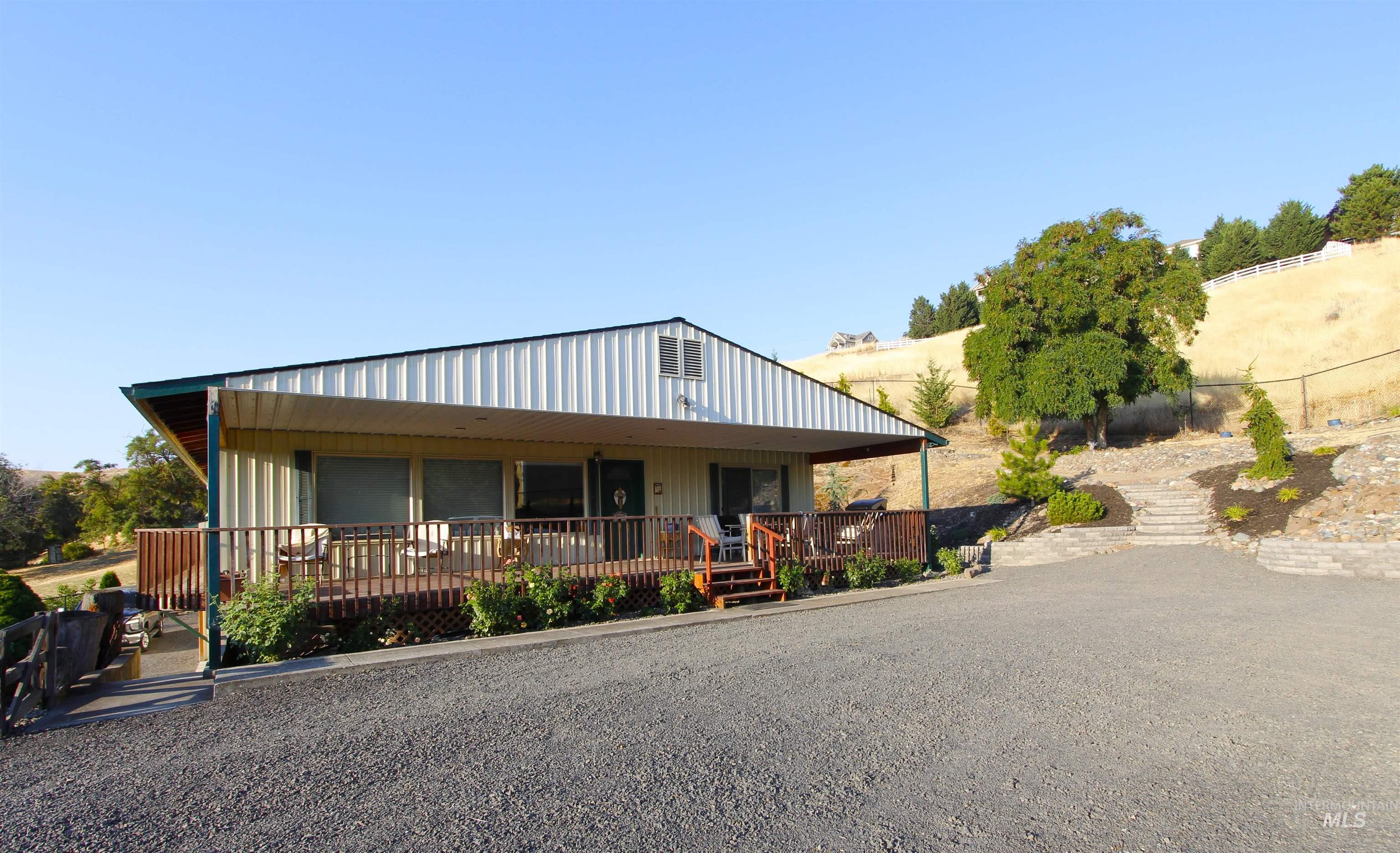 3350 Clemans Rd, Clarkston, Washington 99403, 4 Bedrooms, 3 Bathrooms, Residential For Sale, Price $685,000,MLS 98971508